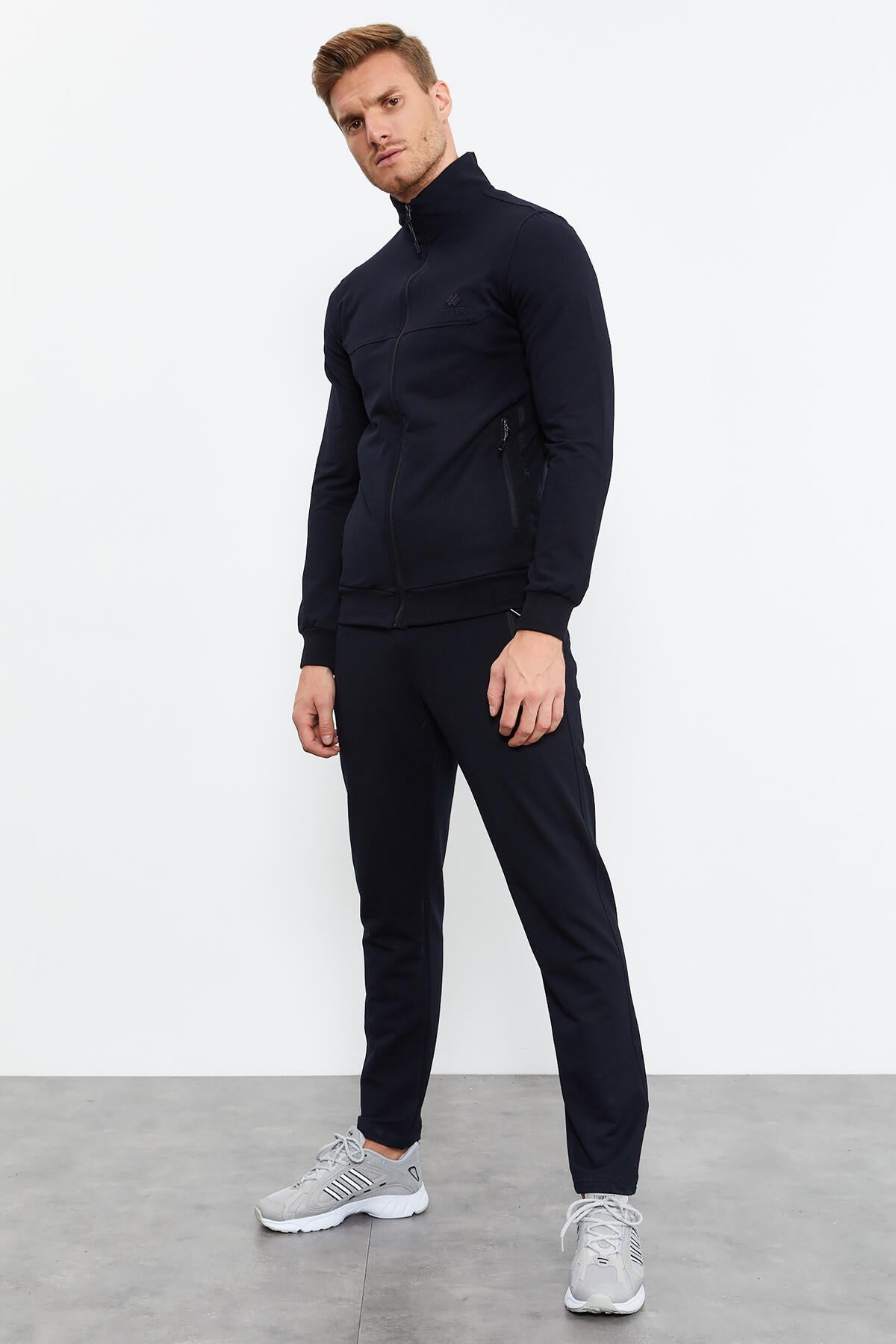 Lacivert Dik Yaka Fermuarlı Standart Kalıp Klasik Paça Erkek Eşofman Takımı - 85152