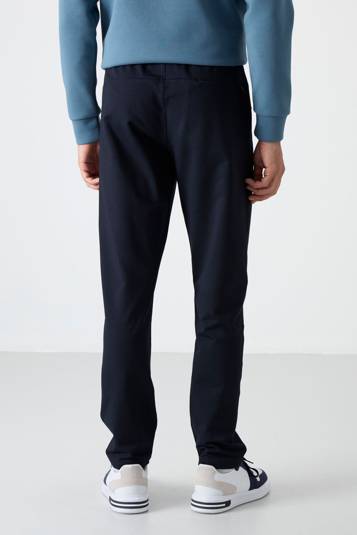 Lacivert Fermuarlı Üç Cepli Dar Kalıp Klasik Paça Erkek Eşofman Alt - 84671