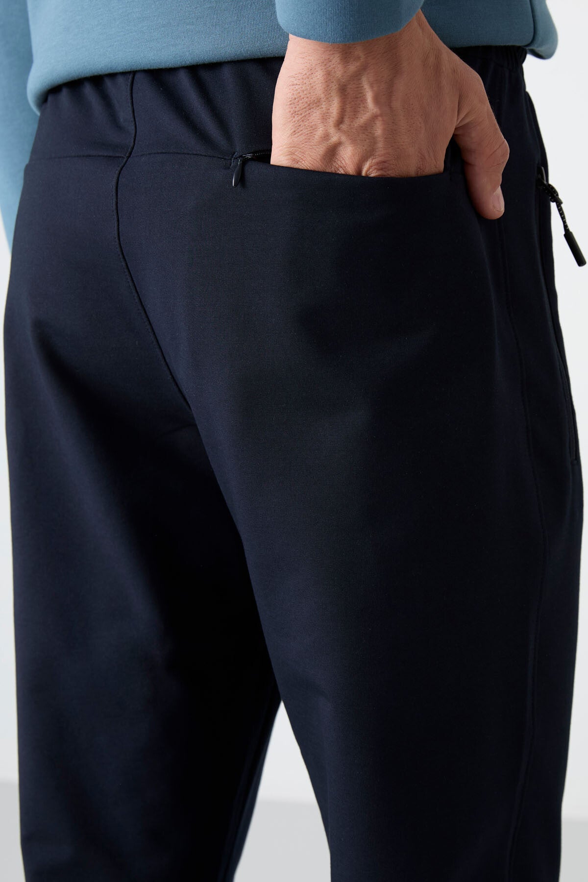 Lacivert Fermuarlı Üç Cepli Dar Kalıp Klasik Paça Erkek Eşofman Alt - 84671