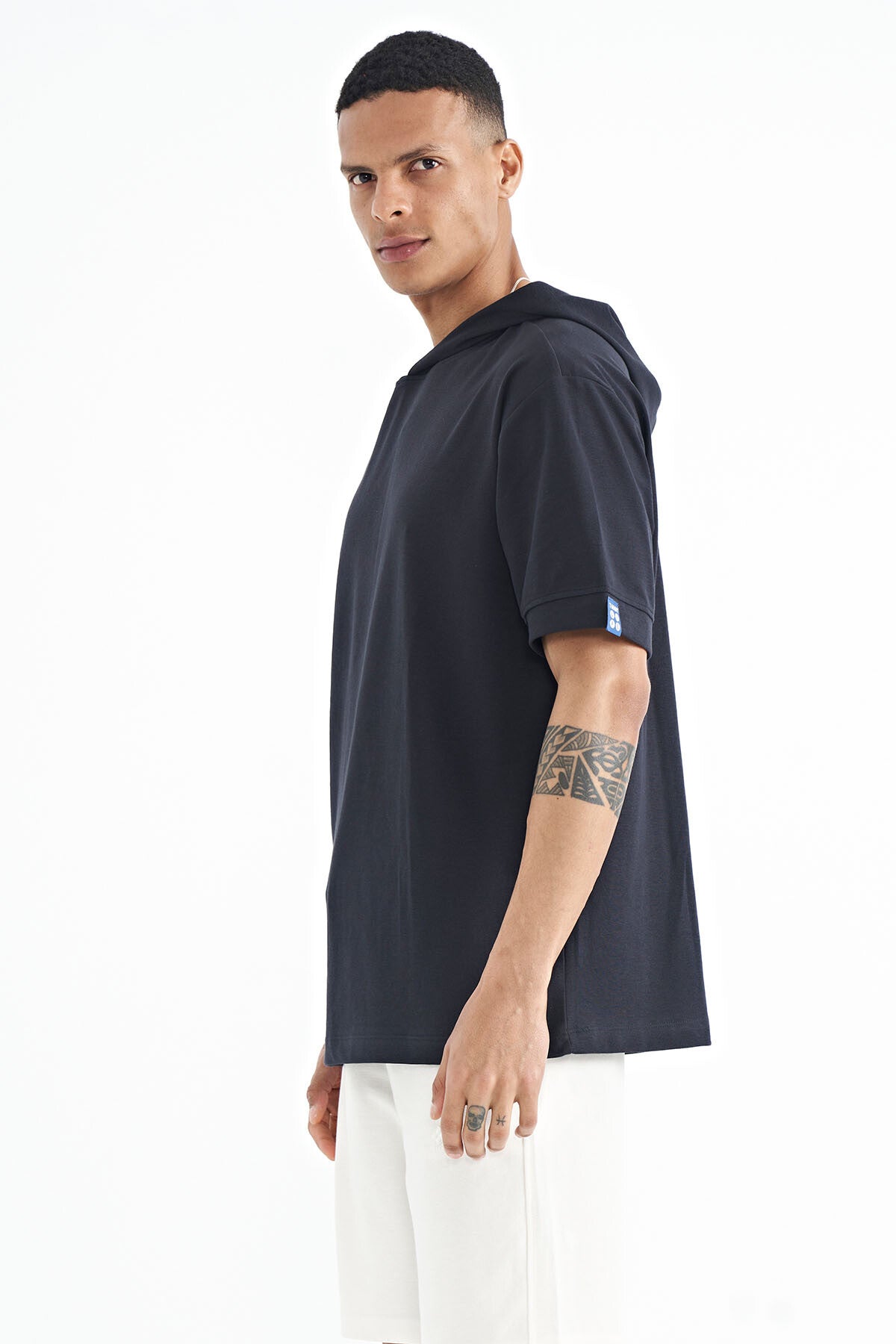 Lacivert Kapüşonlu Kol Etiket Detaylı Oversize Erkek T-shirt - 88179