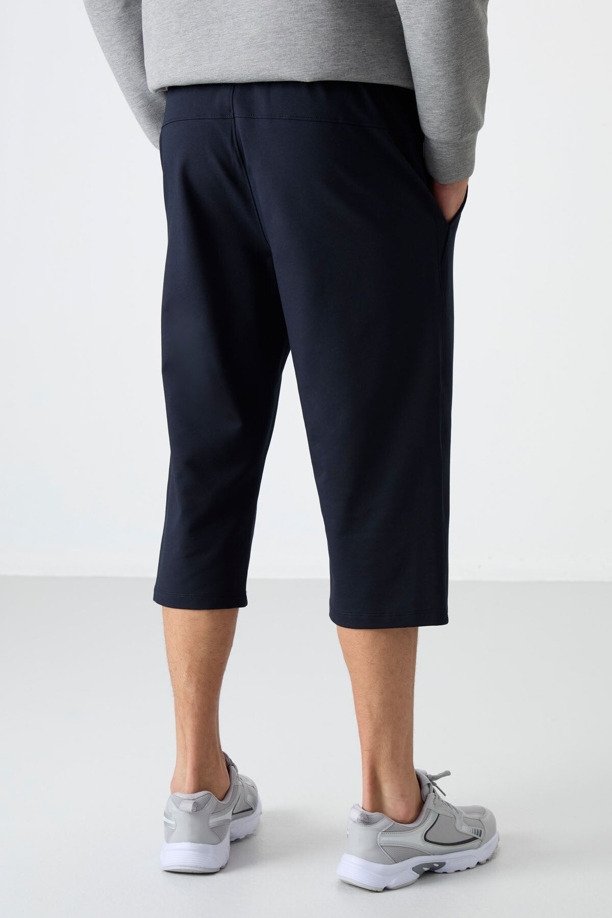 Lacivert Ön Cep Detaylı Standart Kalıp Klasik Paça Erkek Kapri - 83092