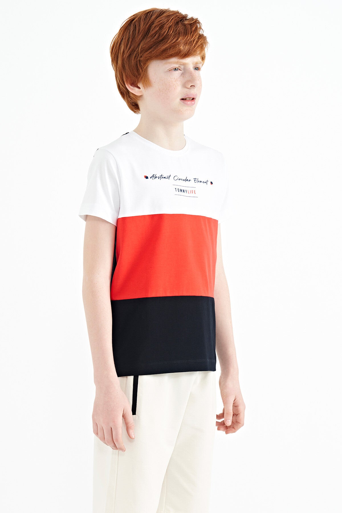 Lacivert Renk Bloklu O Yaka Baskı Detaylı Standart Kalıp Erkek Çocuk T-Shirt - 11135