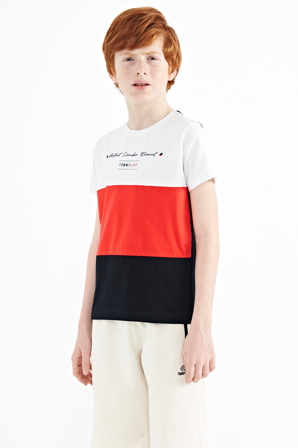 Lacivert Renk Bloklu O Yaka Baskı Detaylı Standart Kalıp Erkek Çocuk T-Shirt - 11135