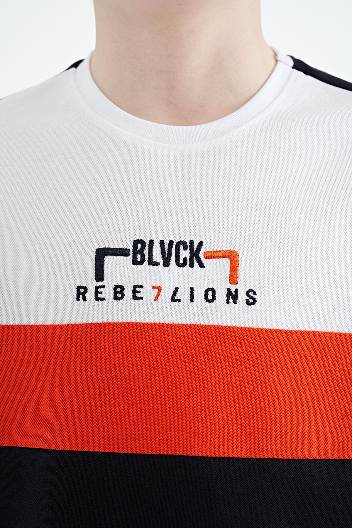 Lacivert Renk Geçişli Nakışlı Oversize Erkek Çocuk T-Shirt - 11159