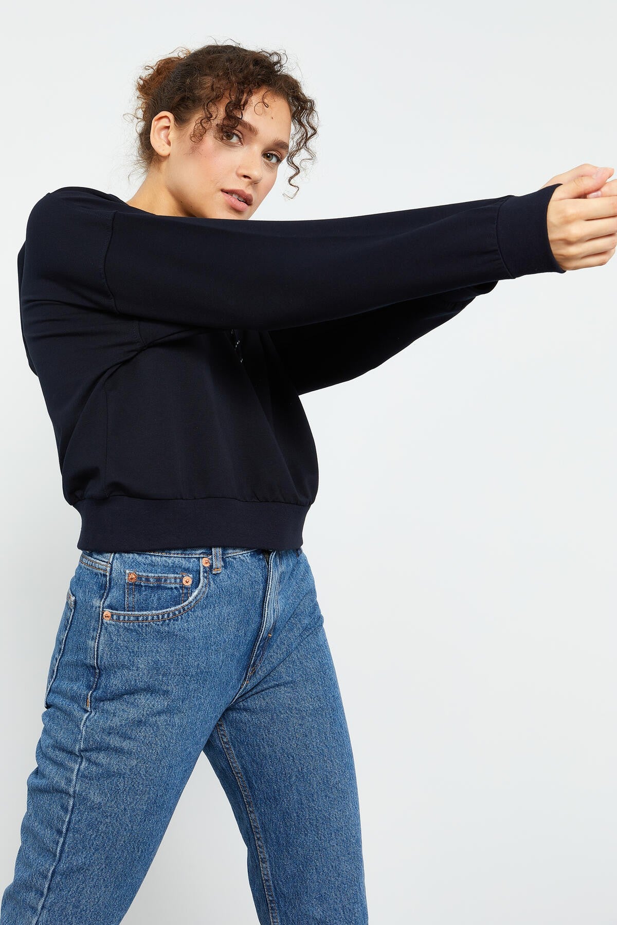 Lacivert Uzun Kol Rahat Form Kapüşonlu Kadın Sweatshirt - 97115