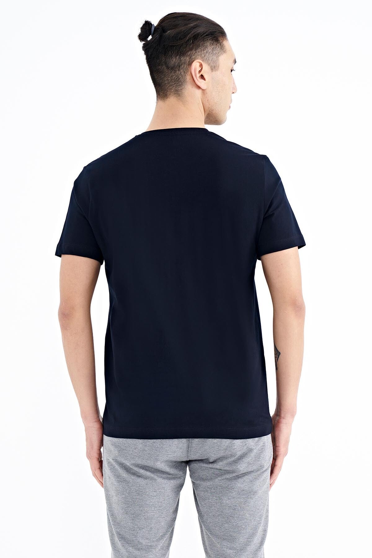 Lacivert Yazı Baskılı O Yaka Standart Kalıp Erkek T-Shirt - 88174