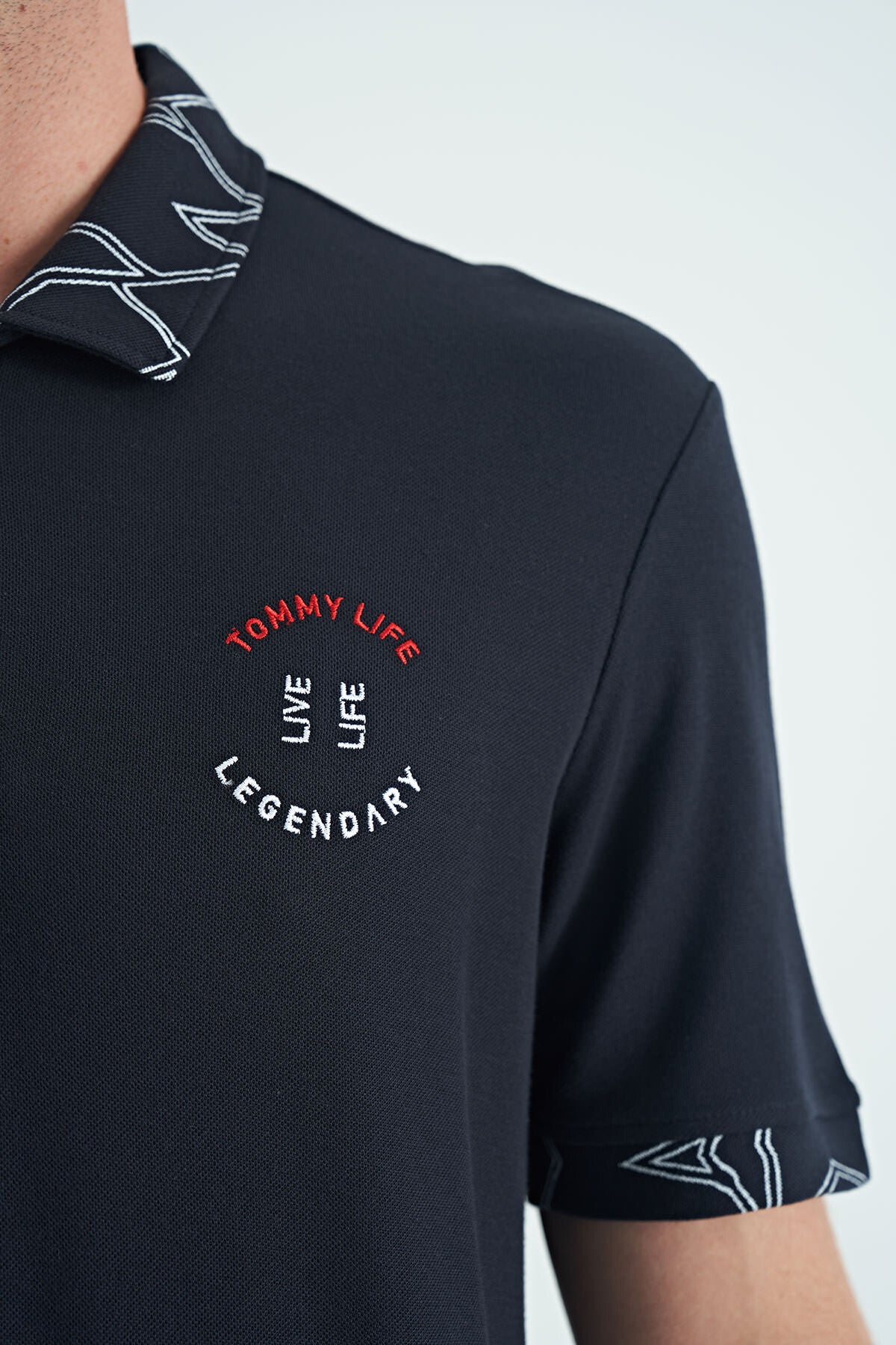 Lacivert Yazı Nakışlı Baskı Detaylı Standart Kalıp Polo Yaka Erkek T-Shirt - 88239