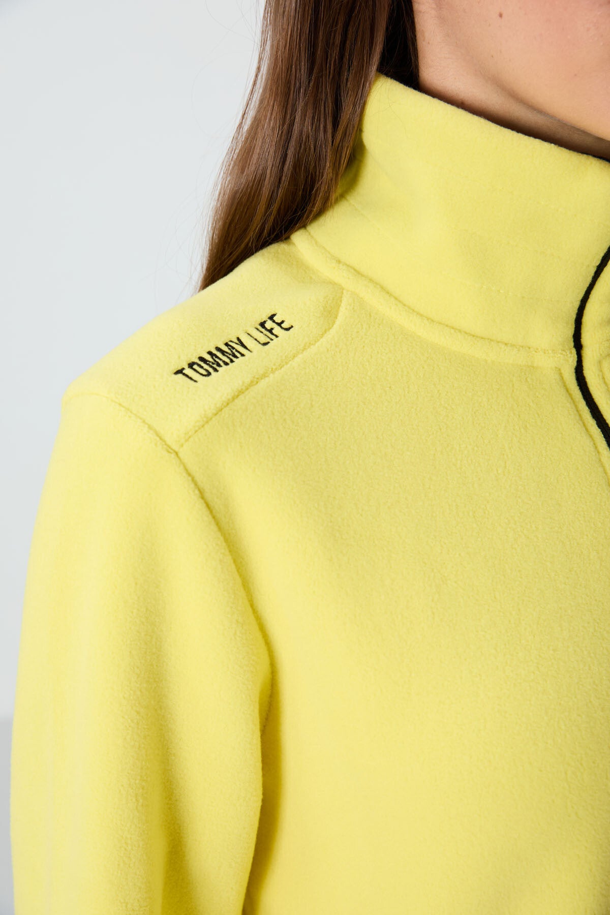 Limon Dik Yaka Fermuarlı Rahat Form Kadın Polar Sweatshirt - 97173