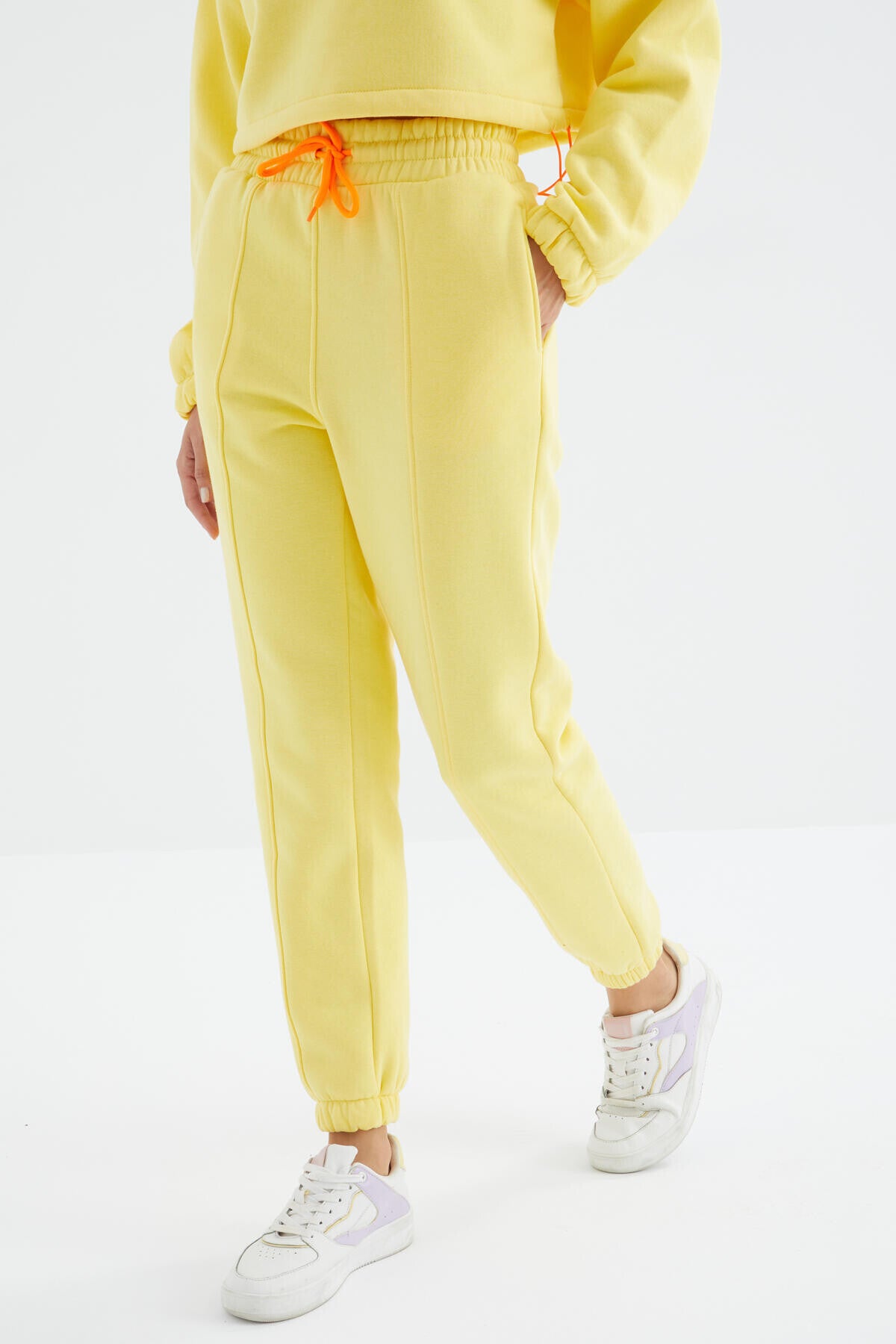 Limon Düşük Omuzlu Beli Büzgülü Yarım Boy Fermuarlı Oversıze Kadın Eşofman Takım - 95321