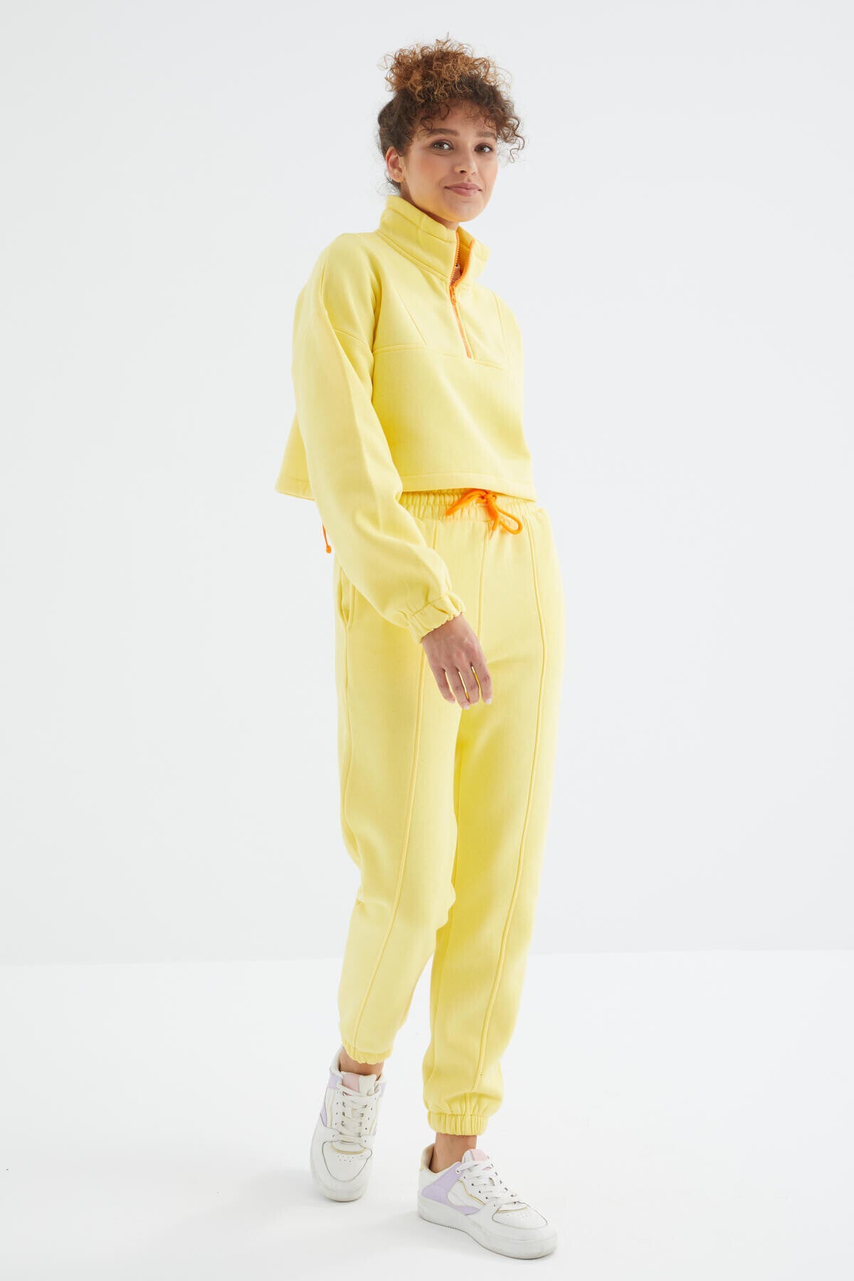 Limon Düşük Omuzlu Beli Büzgülü Yarım Boy Fermuarlı Oversıze Kadın Eşofman Takım - 95321