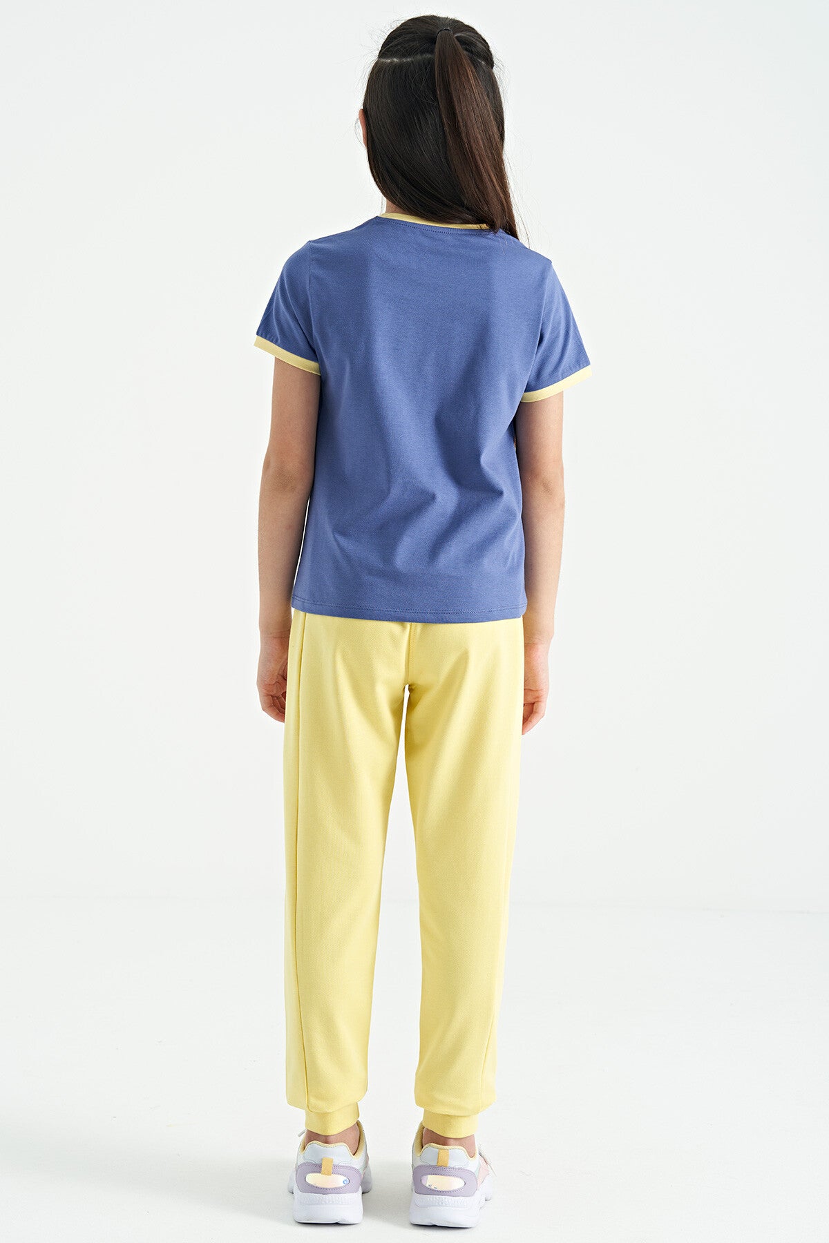 Limon Yan Yazı Nakışlı Bağcıklı Standart Kalıp Jogger Kız Çocuk Eşofman Alt - 75123