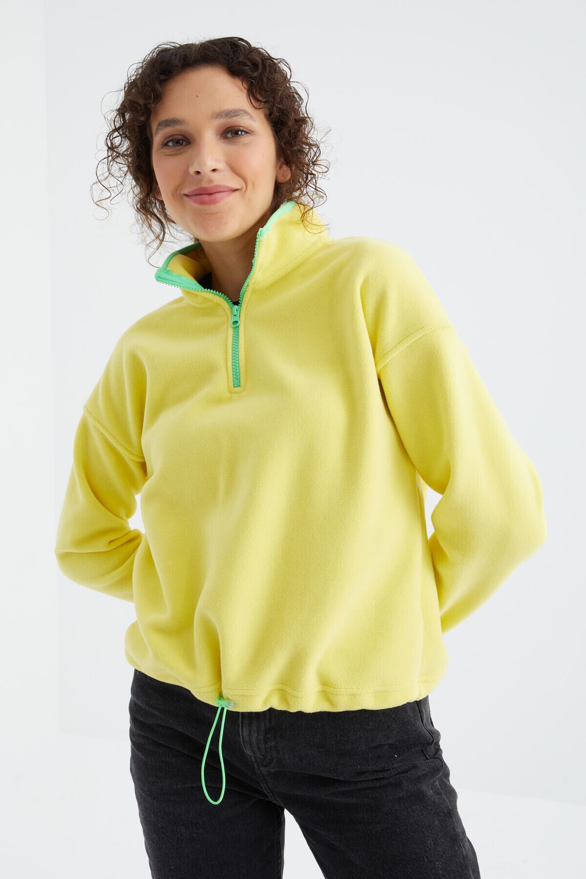 Limon Yarım Fermuar Etek Ucu Büzgülü Dik Yaka Oversize Kadın Polar Sweatshirt - 97234