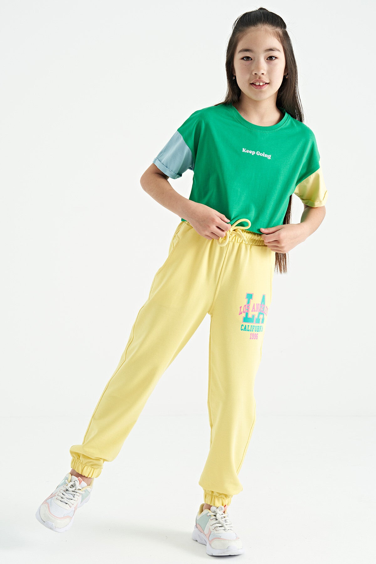 Limon Yazı Nakışlı Standart Kalıp Jogger Kız Çocuk Eşofman Alt - 75120