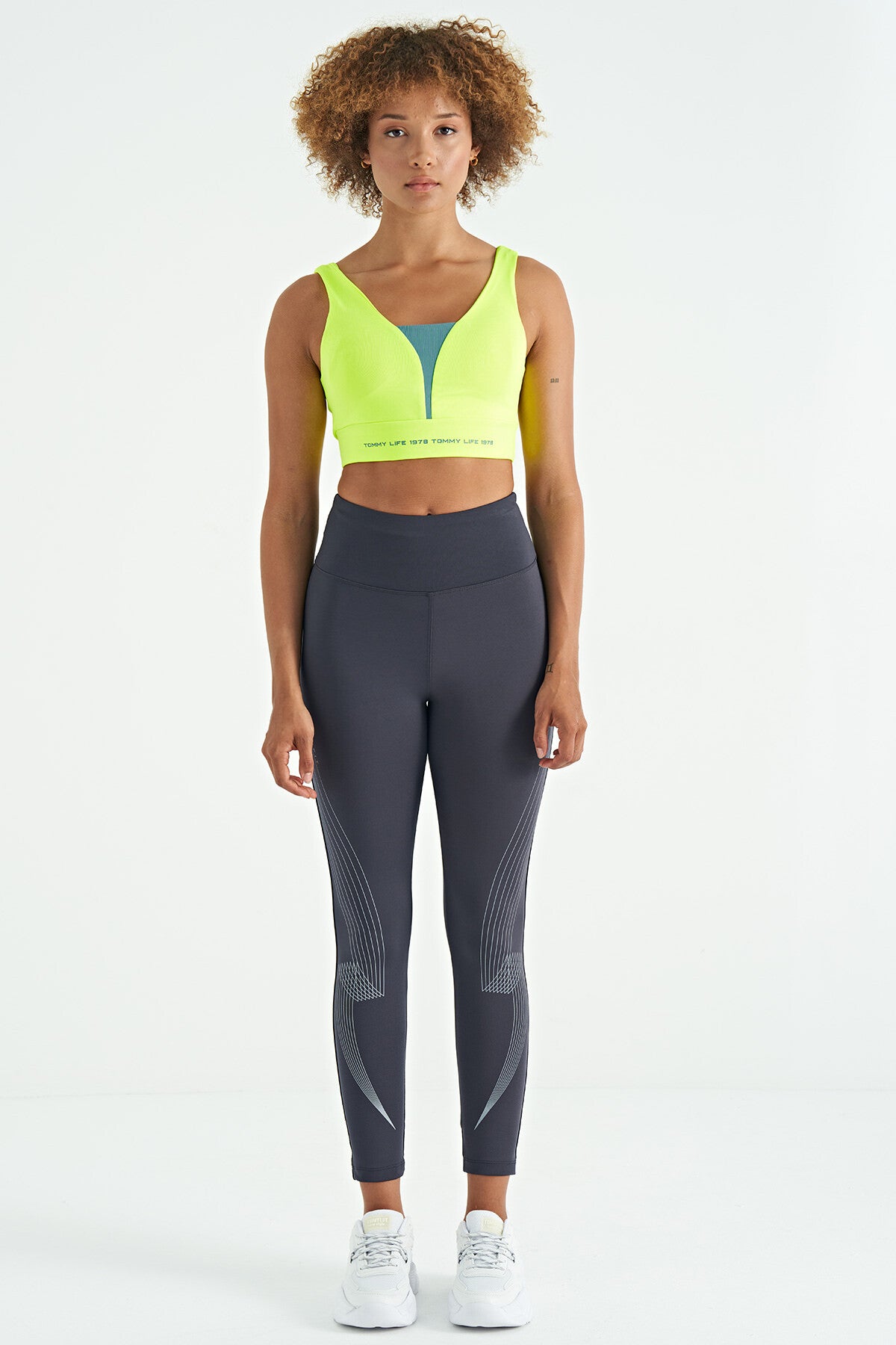 Neon Sarı Yazı Baskılı Renk Bloklu Dar Kalıp Dalgıç Kumaş Kadın Büstiyer - 97271