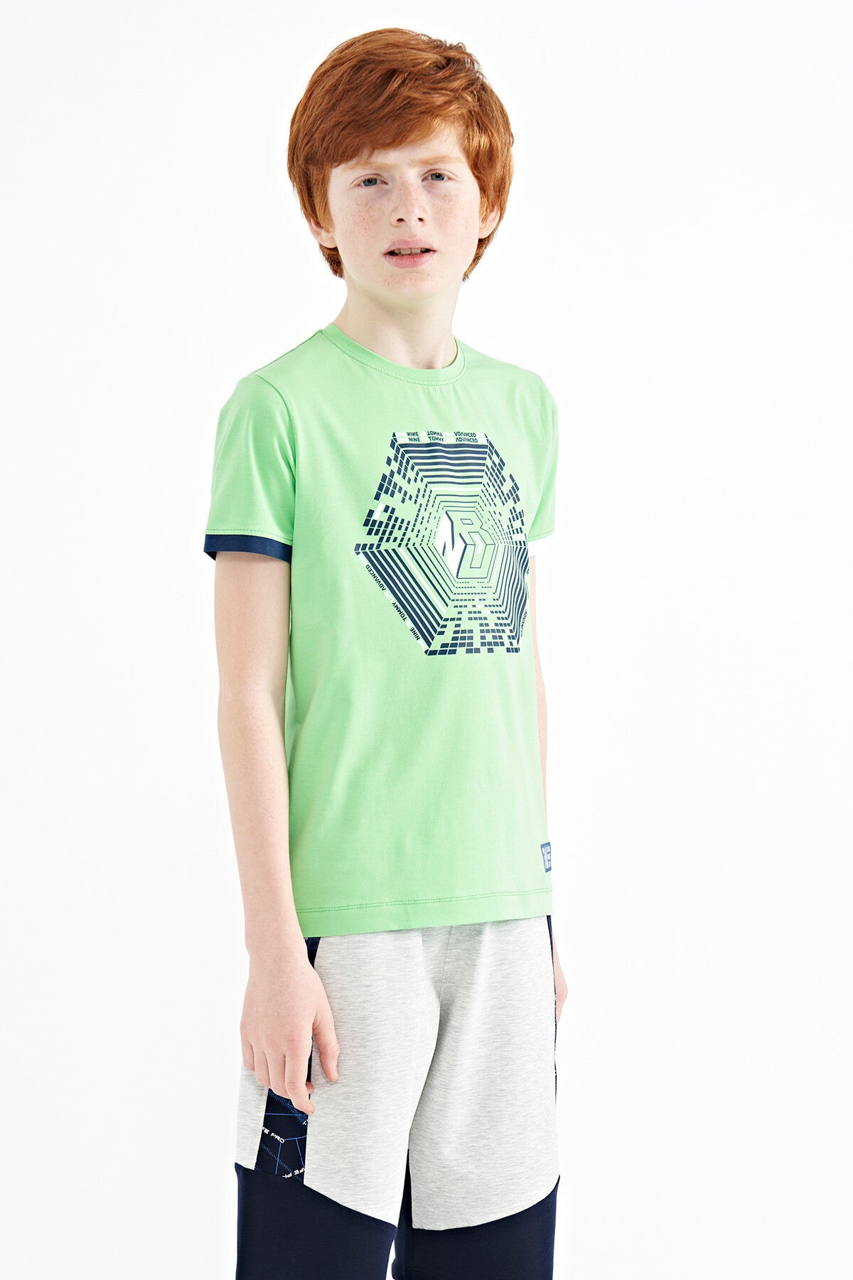 Neon Yeşil Kol Ucu Renkli Detaylı Baskılı Standart Kalıp Erkek Çocuk T-Shirt - 11156