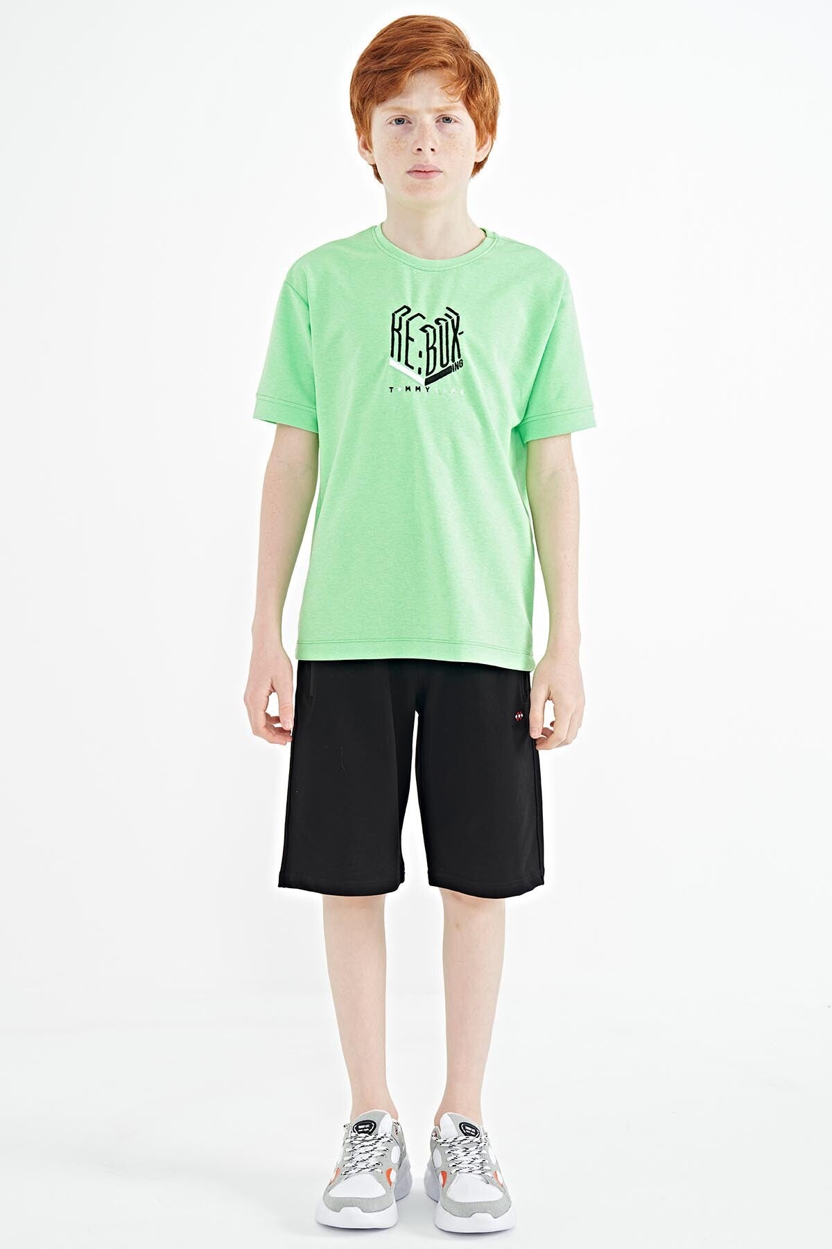 Neon Yeşil Yazı Nakışlı O Yaka Oversize Erkek Çocuk T-Shirt - 11151