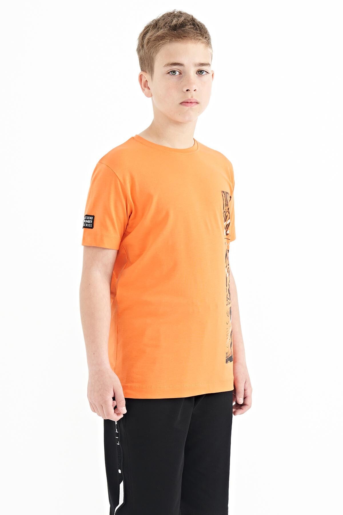 Oranj Baskı Detaylı O Yaka Standart Kalıp Erkek Çocuk T-Shirt - 11104