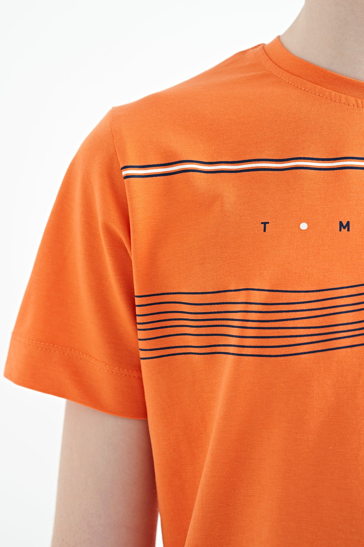 Oranj Baskı Detaylı Standart Kalıp O Yaka Erkek Çocuk T-Shirt - 11133
