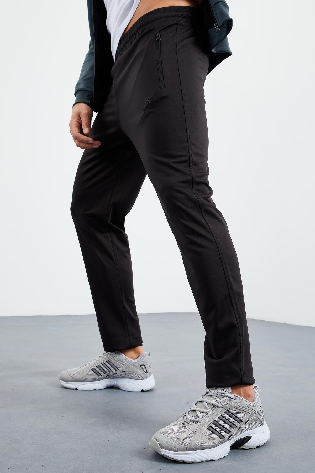 Orman Yeşil - Siyah Dik Yaka Fermuarlı Standart Kalıp Klasik Paça Erkek Eşofman Takımı - 85162