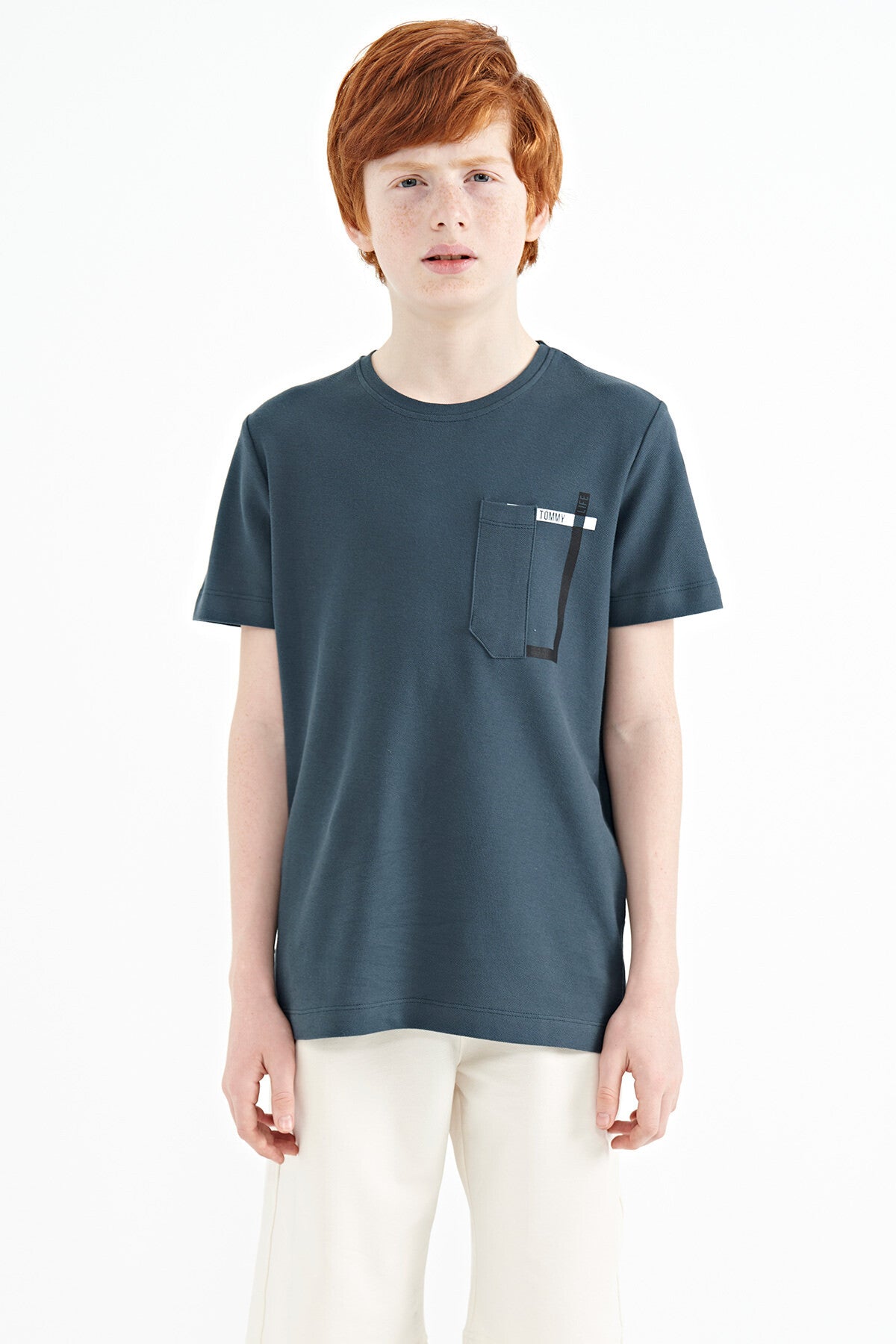 Orman Yeşili Cep Detaylı O Yaka Standart Kalıp Erkek Çocuk T-Shirt - 11120