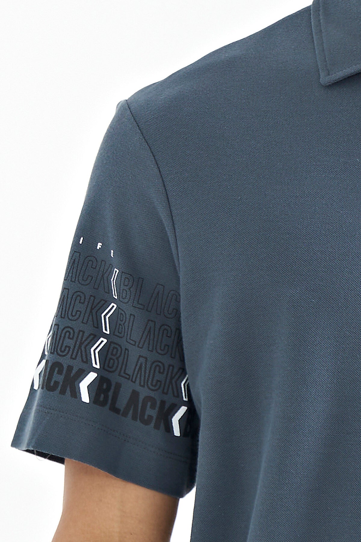 Orman Yeşili Kol Baskı Detaylı Polo Yaka Standart Form Erkek T-shirt - 88240