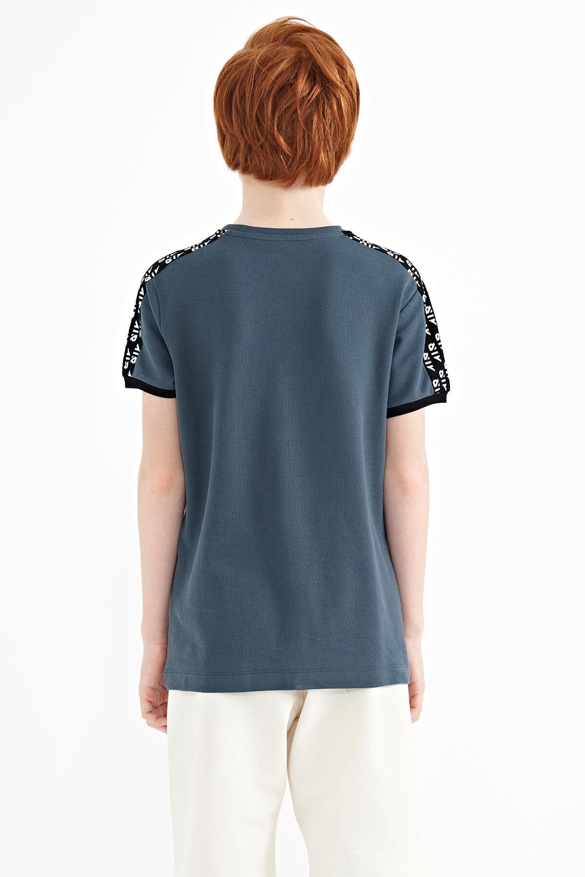 Orman Yeşili Omuz Baskı Detaylı Standart Kalıp O Yaka Erkek Çocuk T-Shirt - 11121