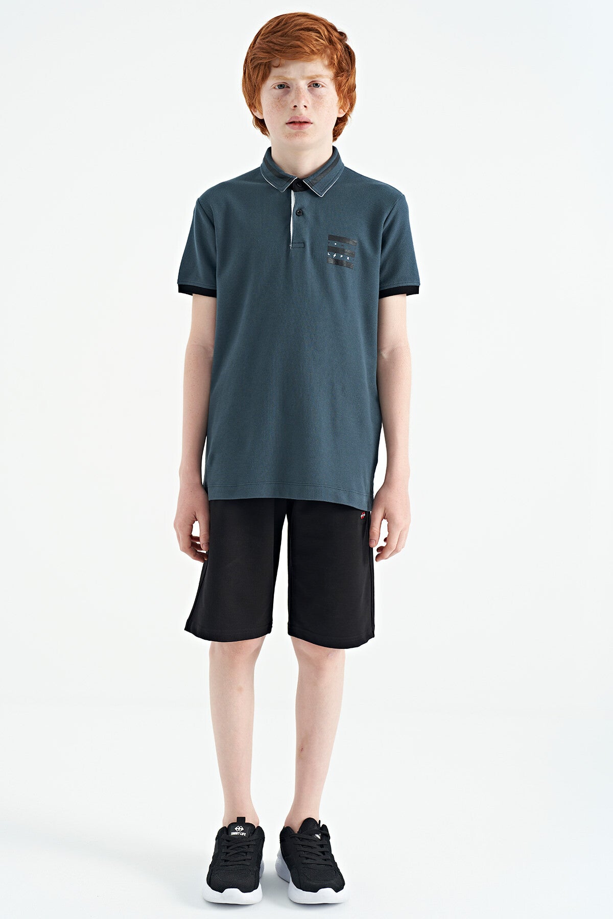 Orman Yeşili Yakası Renk Bloklu Baskı Detaylı Standart Kalıp Erkek Çocuk T-Shirt - 11111