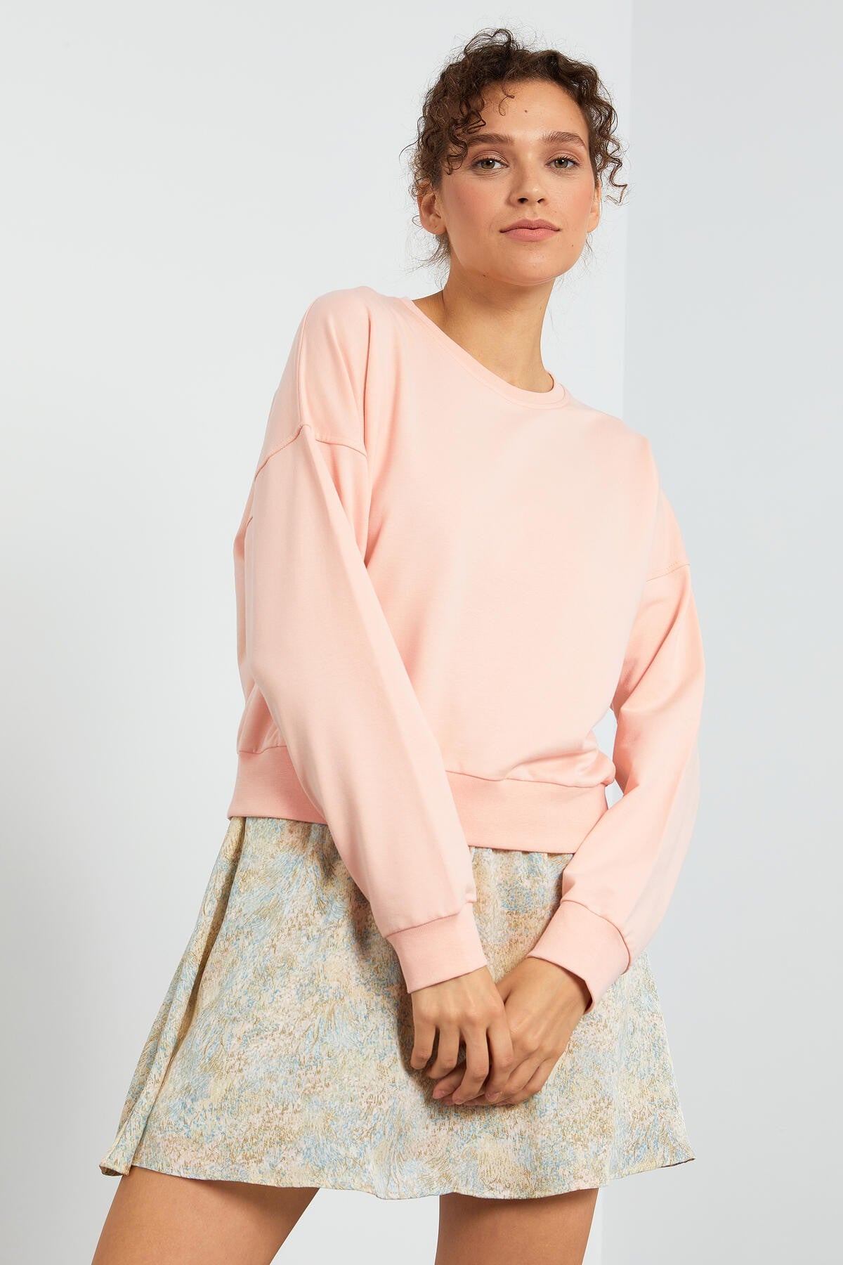 Pembe Basic Rahat Form O Yaka Kadın Sweatshirt - 97114