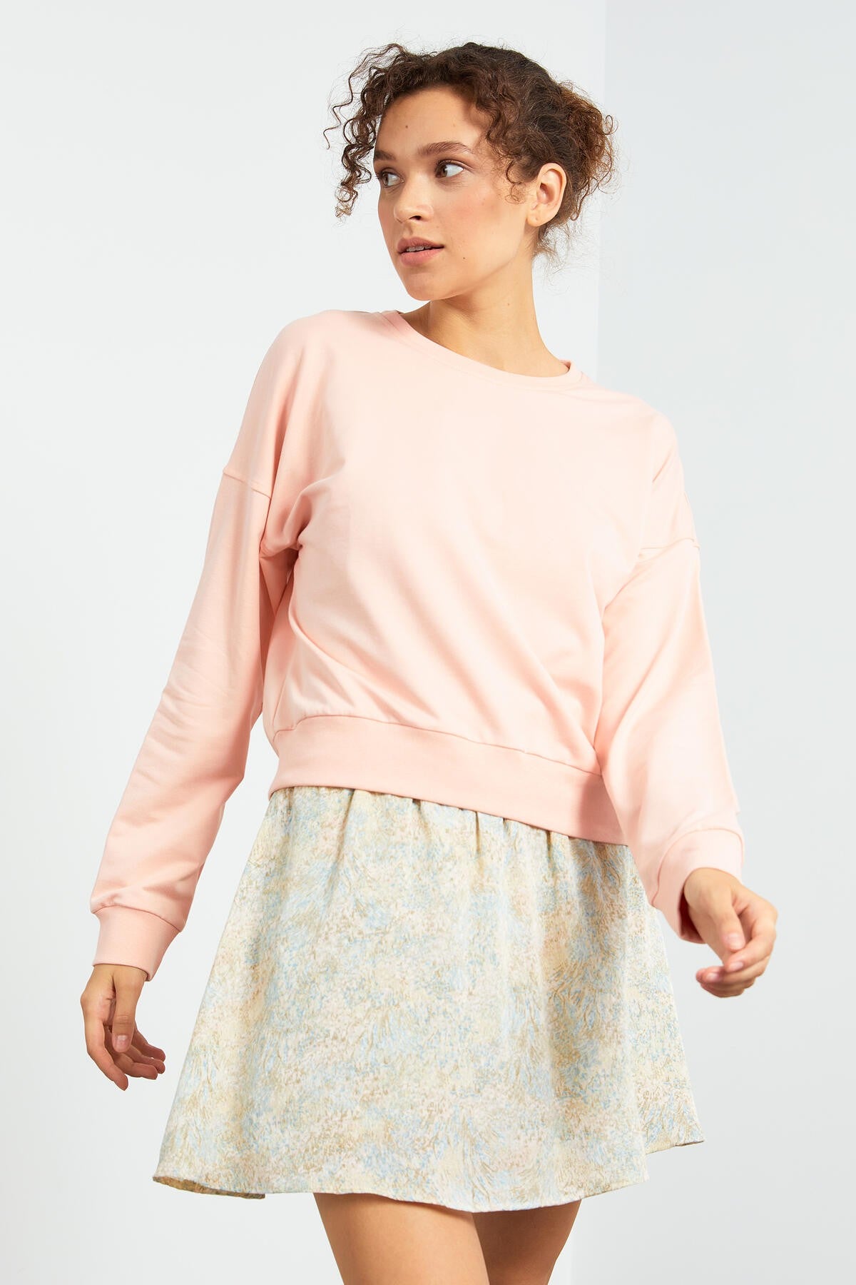 Pembe Basic Rahat Form O Yaka Kadın Sweatshirt - 97114