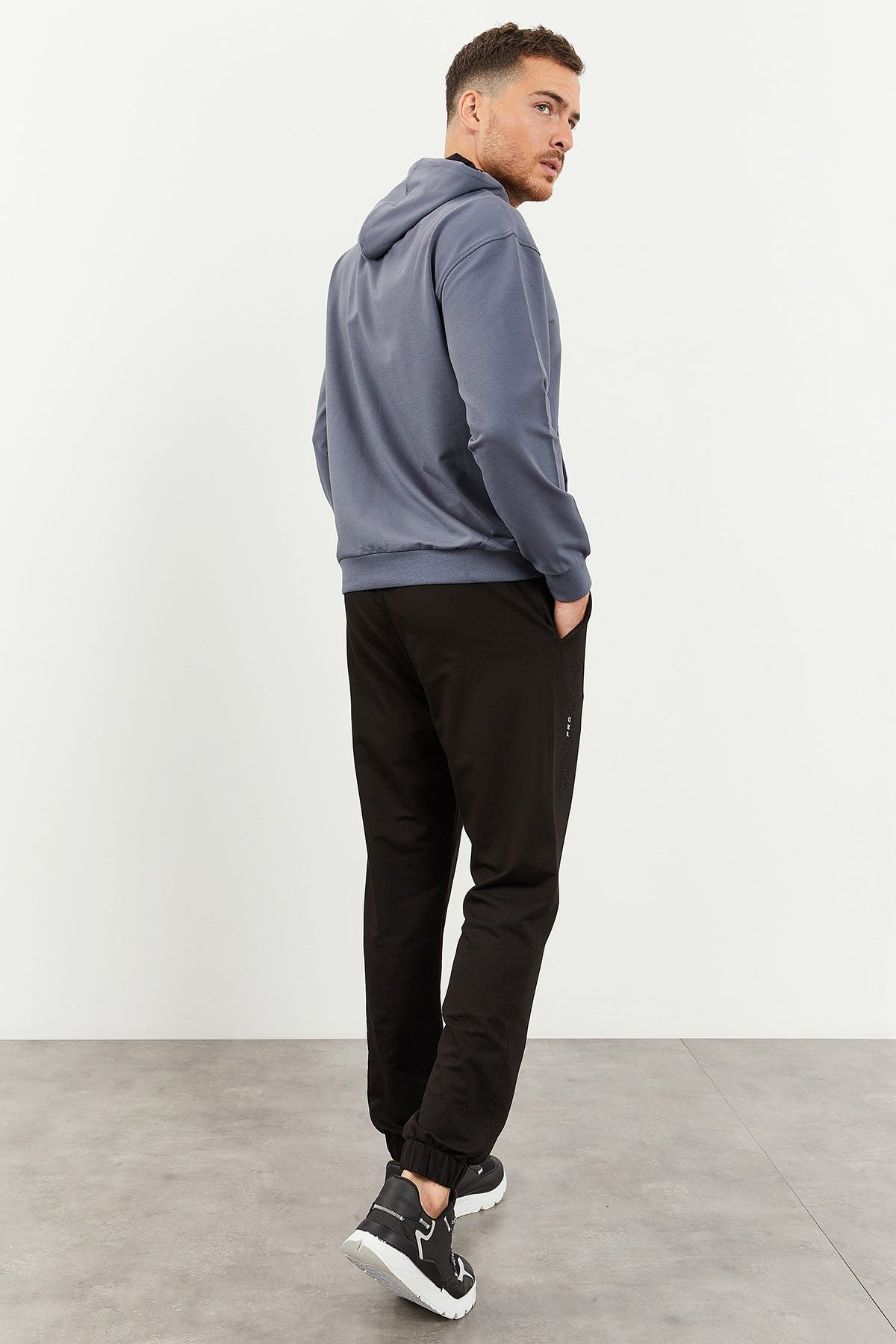Petrol - Siyah Kapüşonlu Kanguru Cep Lastik Paça Erkek Oversize Eşofman Takımı - 85117