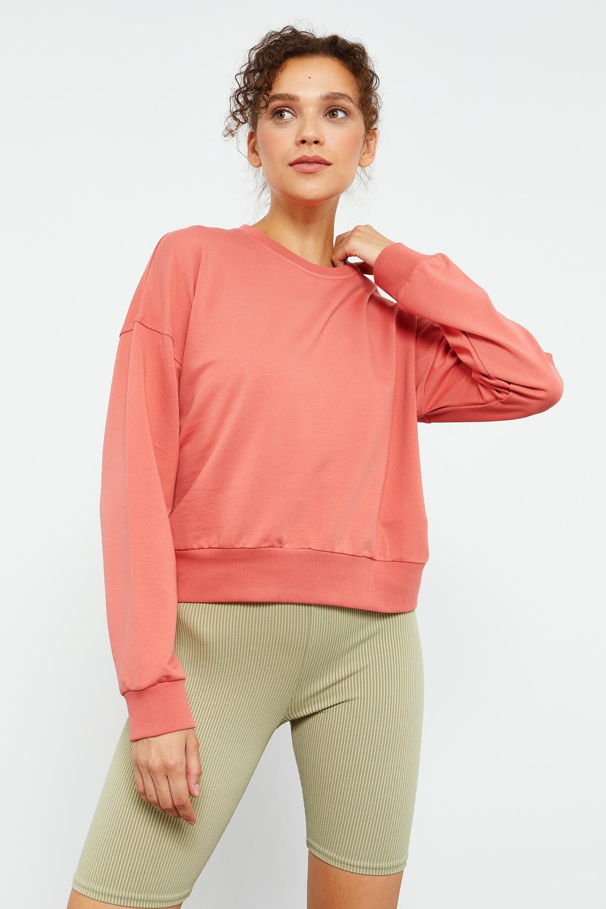 Pudra Basic Rahat Form O Yaka Kadın Sweatshirt - 97114