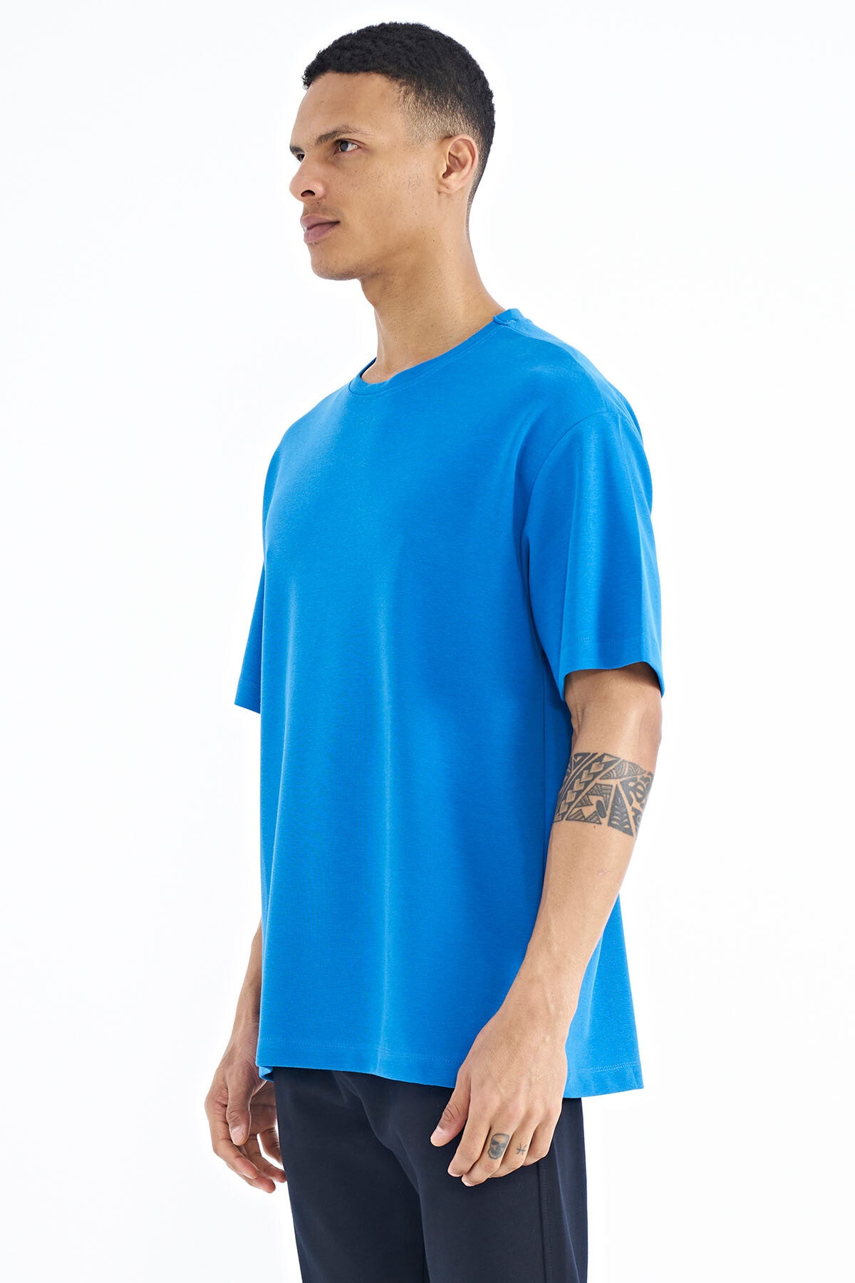 Saks Kol Arma Detaylı Basic Oversize Erkek T-Shirt - 88193