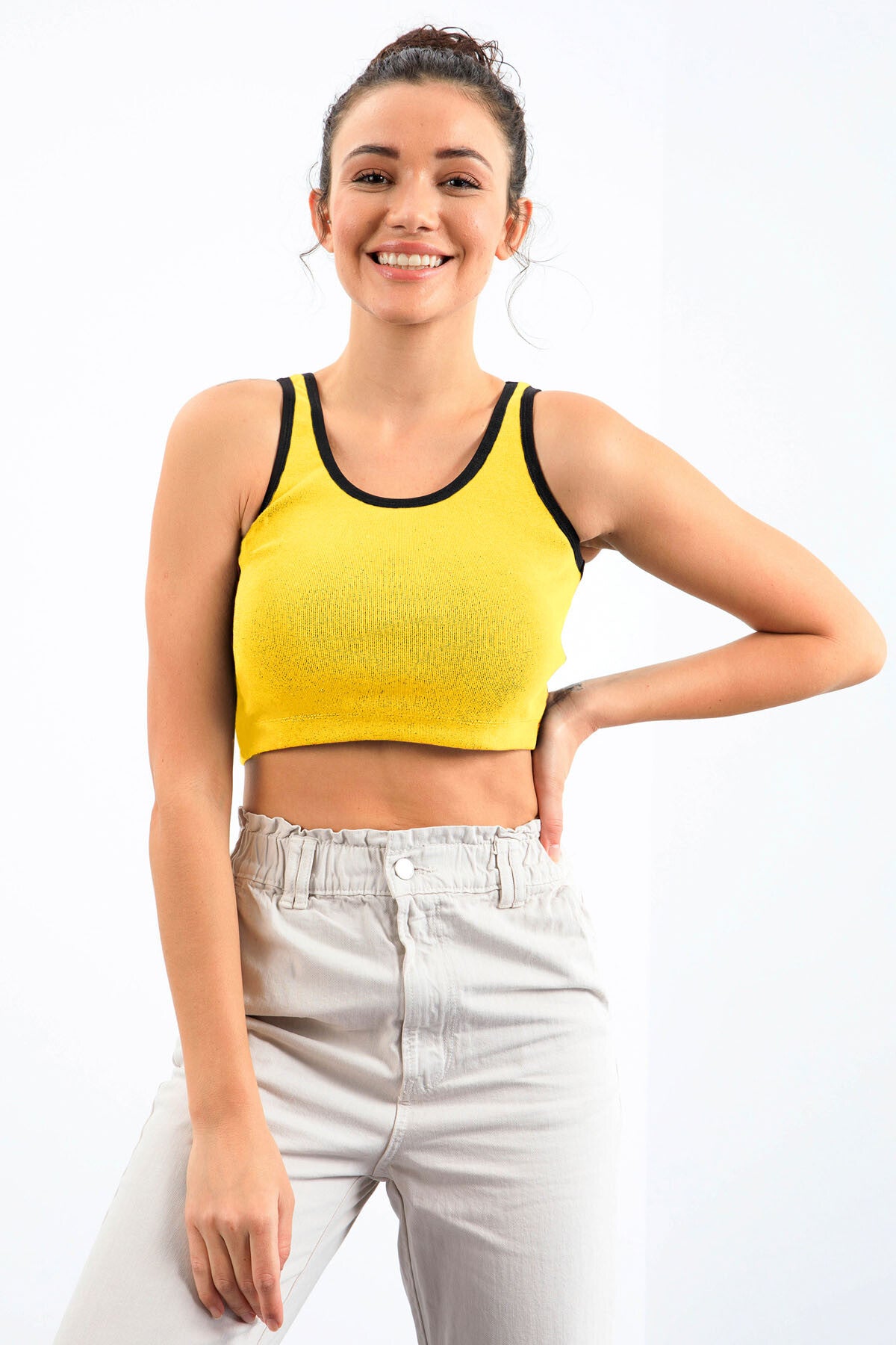 Sarı Basic Sıfır Kol Dar Kalıp U Yaka Kadın Crop Top Atlet - 97162