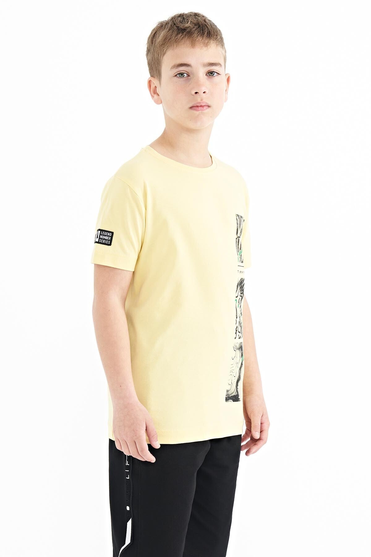 Sarı Baskı Detaylı O Yaka Standart Kalıp Erkek Çocuk T-Shirt - 11104