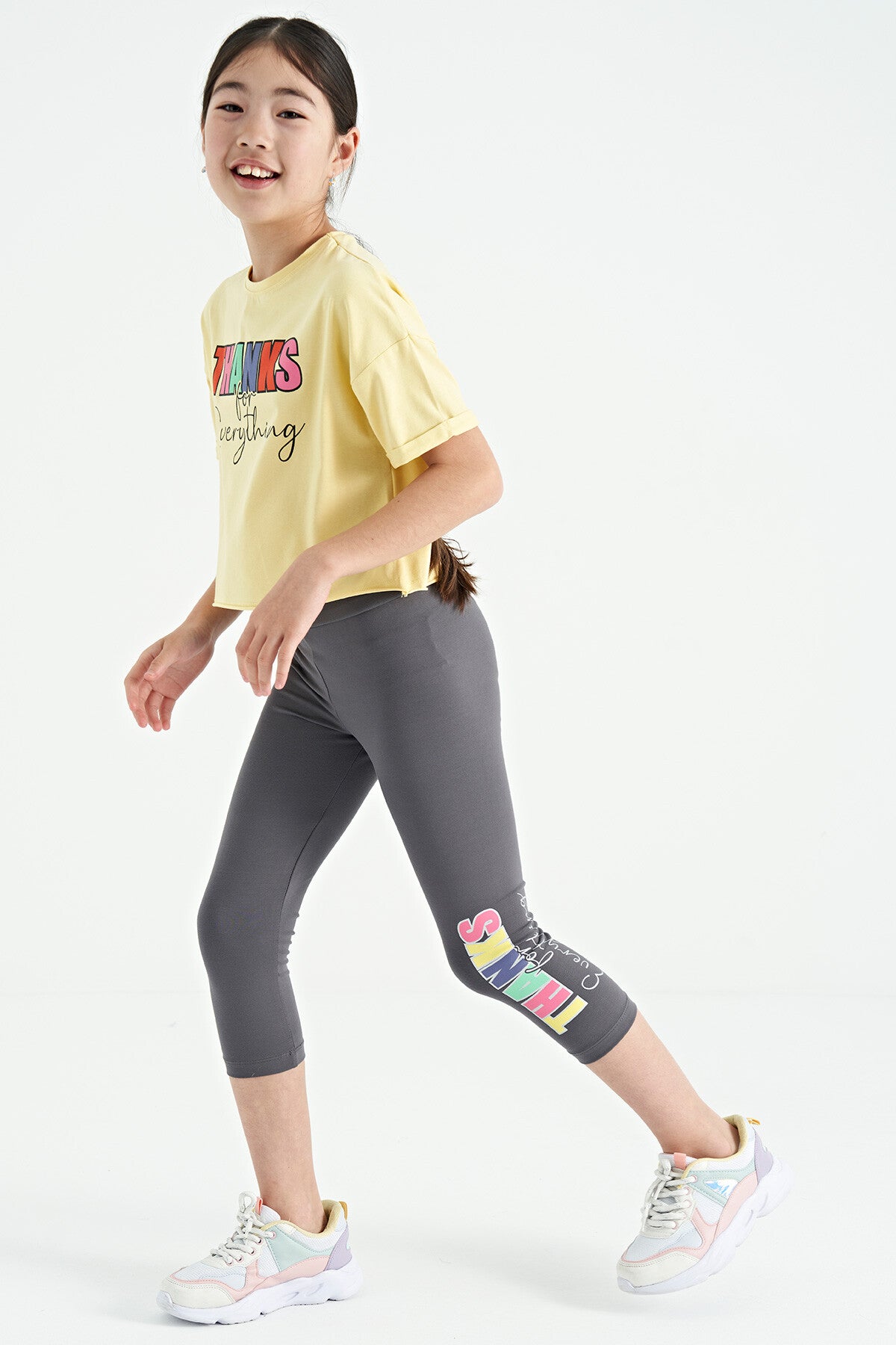 Sarı - Koyu Gri Yazı Baskılı Oversize Kız Çocuk Crop Tayt Takım - 75133