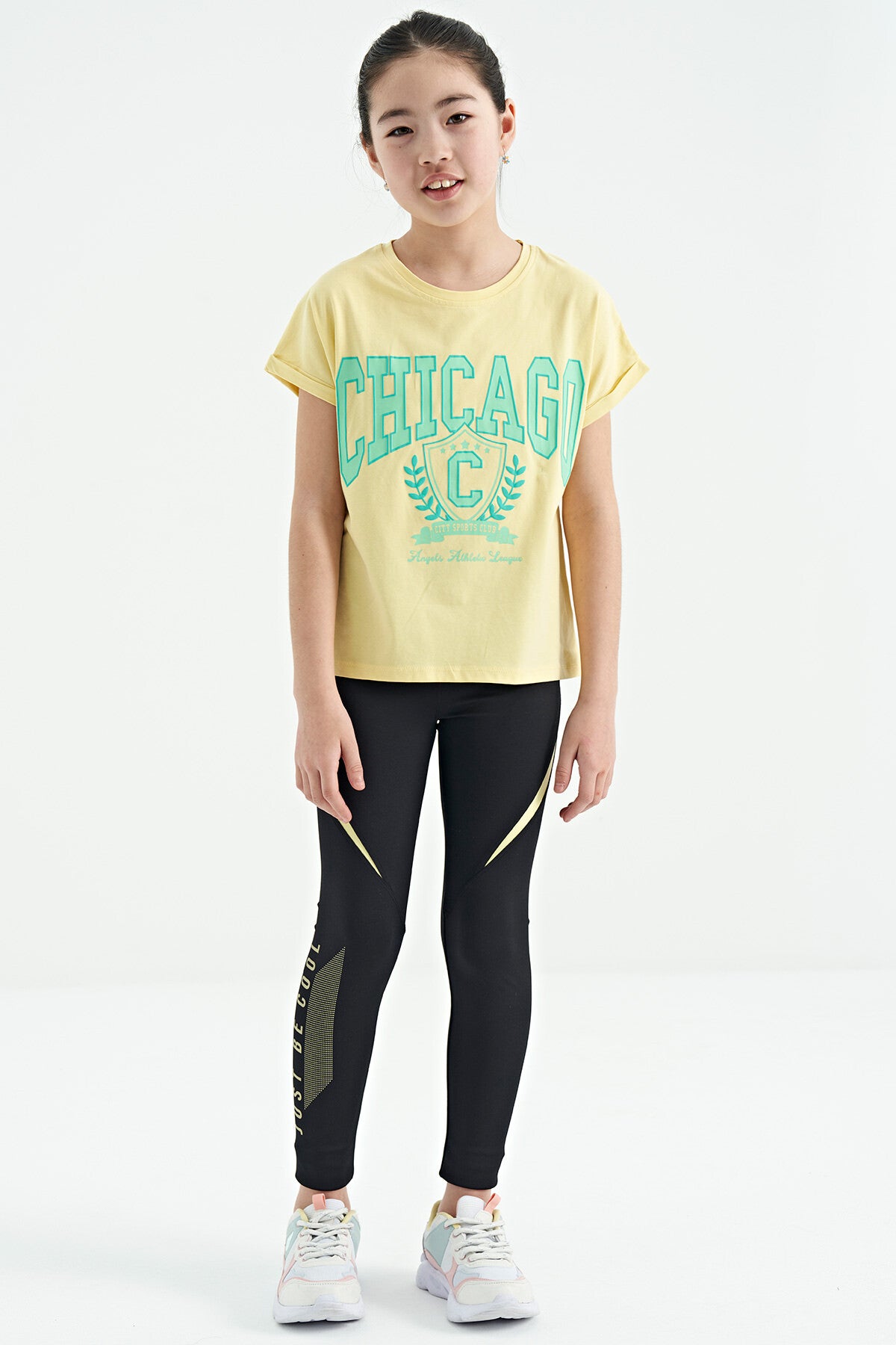 Sarı O Yaka Düşük Omuzlu Rahat Form Kısa Kollu Kız Çocuk T-Shirt - 75128