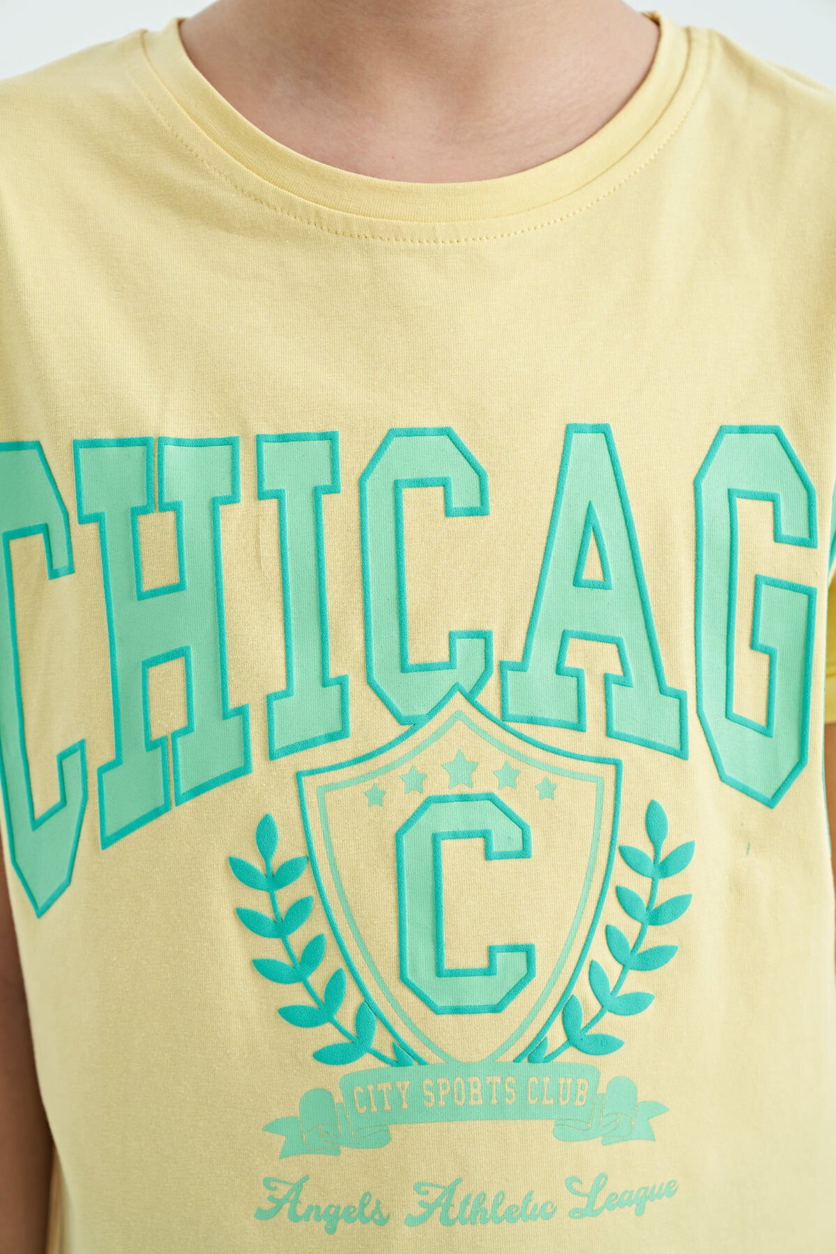 Sarı O Yaka Düşük Omuzlu Rahat Form Kısa Kollu Kız Çocuk T-Shirt - 75128