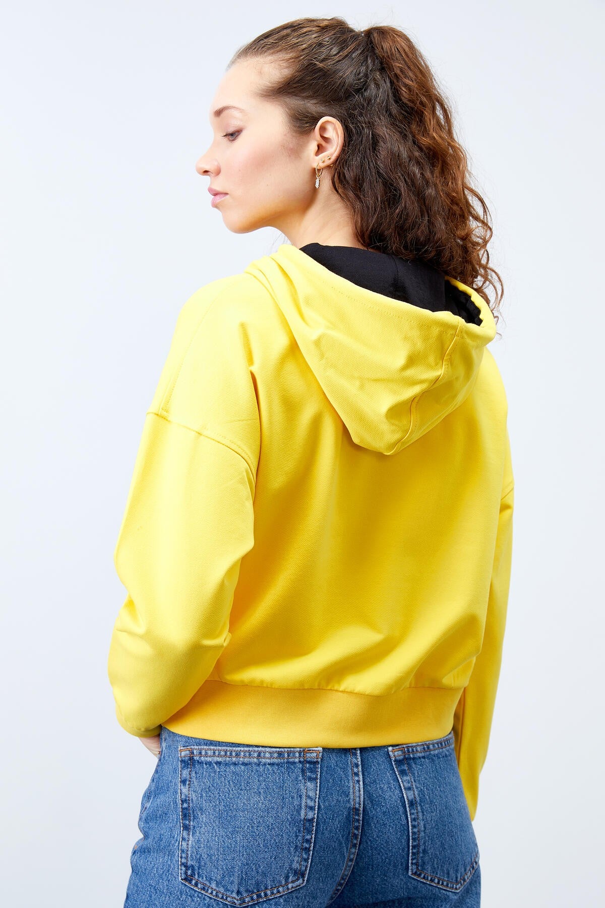 Sarı Uzun Kol Rahat Form Kapüşonlu Kadın Sweatshirt - 97115