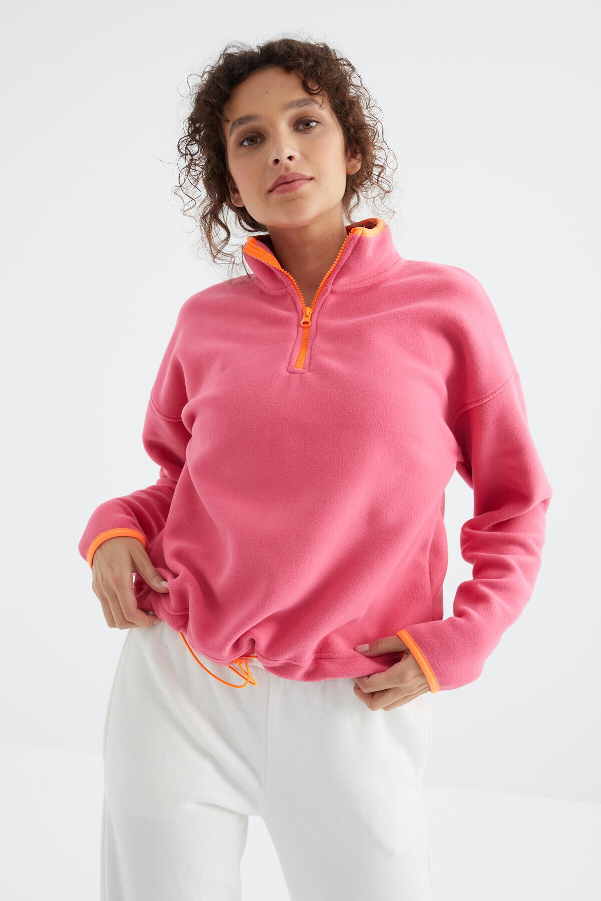 Şeker Pembe Yarım Fermuar Etek Ucu Büzgülü Dik Yaka Oversize Kadın Polar Sweatshirt - 97234