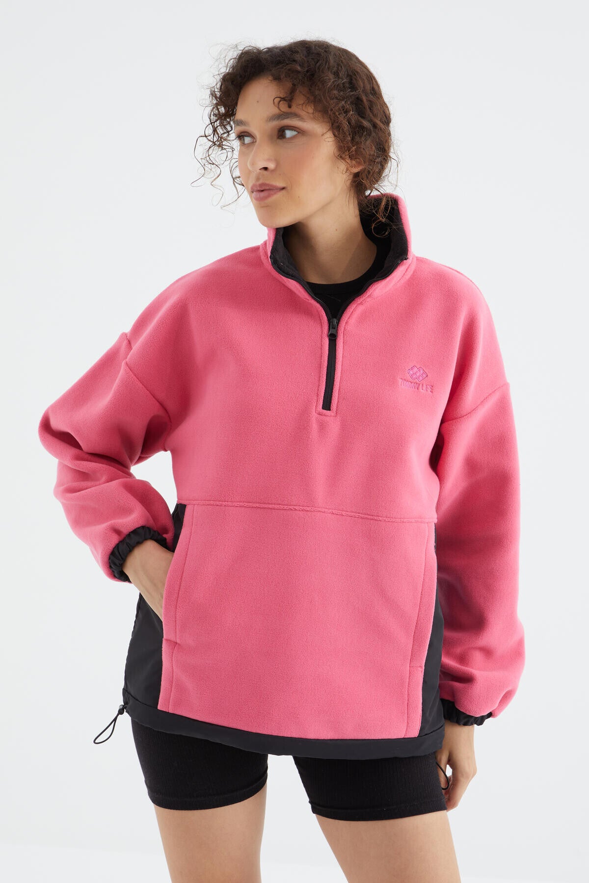 Şeker Pembe Yarım Fermuar Etek Ucu Büzgülü Dik Yaka Oversize Kadın Polar Sweatshirt - 97236