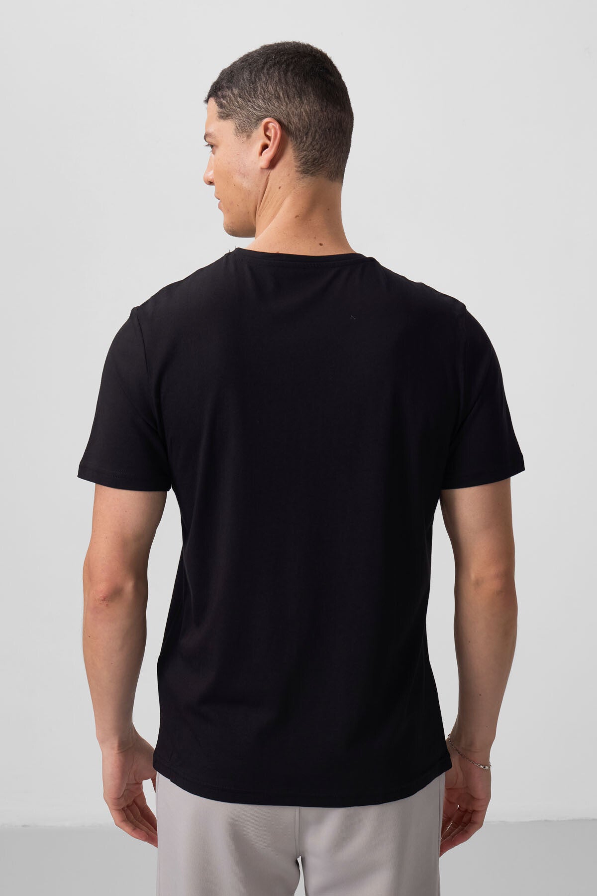 Siyah Erkek Basic Kısa Kol Standart Kalıp O Yaka T-shirt - 87911