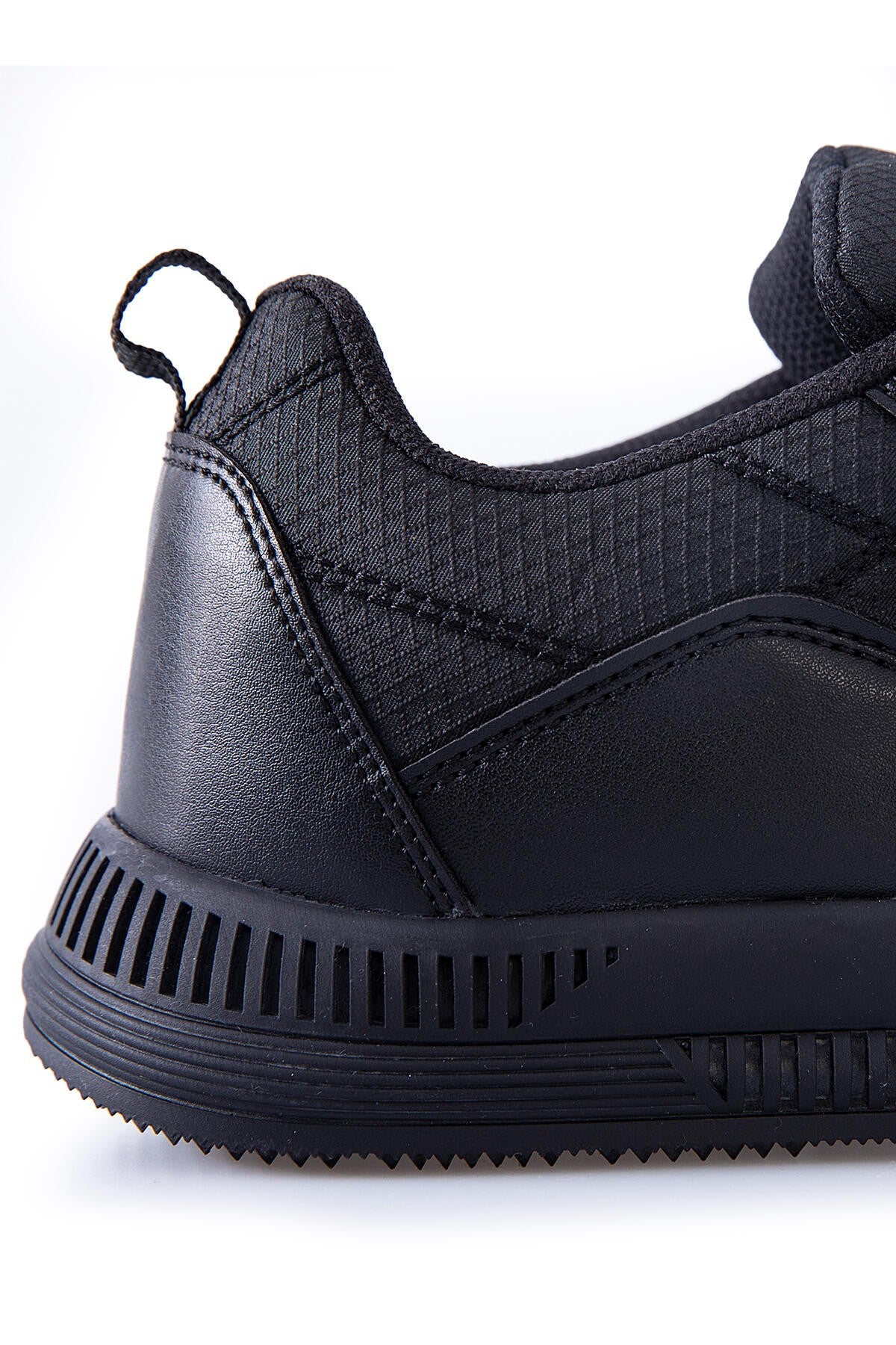 Siyah Bağcıklı Kapitone Suni Deri Detaylı Erkek Spor Ayakkabı - 89096