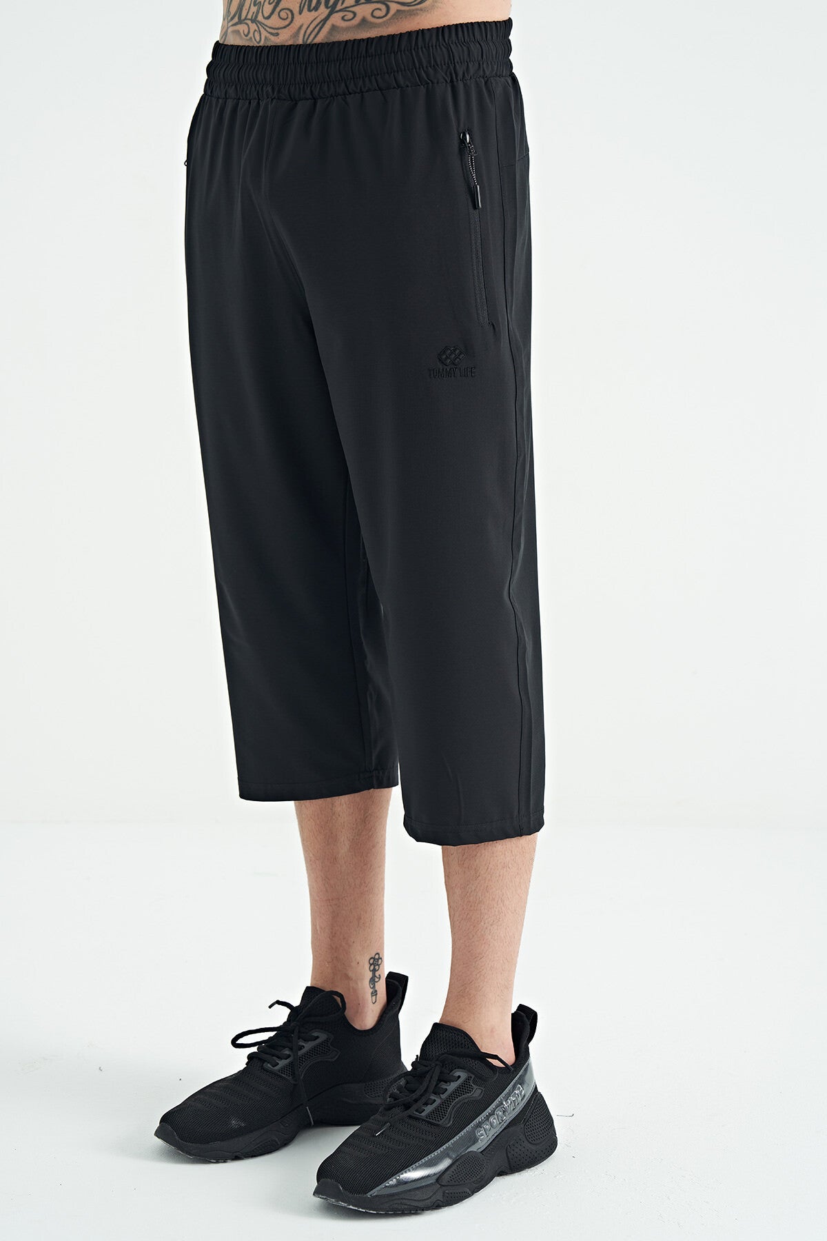 Siyah Bağcıklı Standart Kalıp Fermuar Cepli Aktif Spor Erkek Kapri - 83096