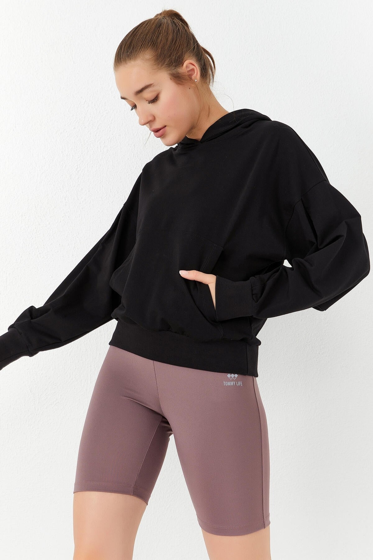 Siyah Balon Kol Kapüşonlu Kadın Oversize Sweatshirt - 97156