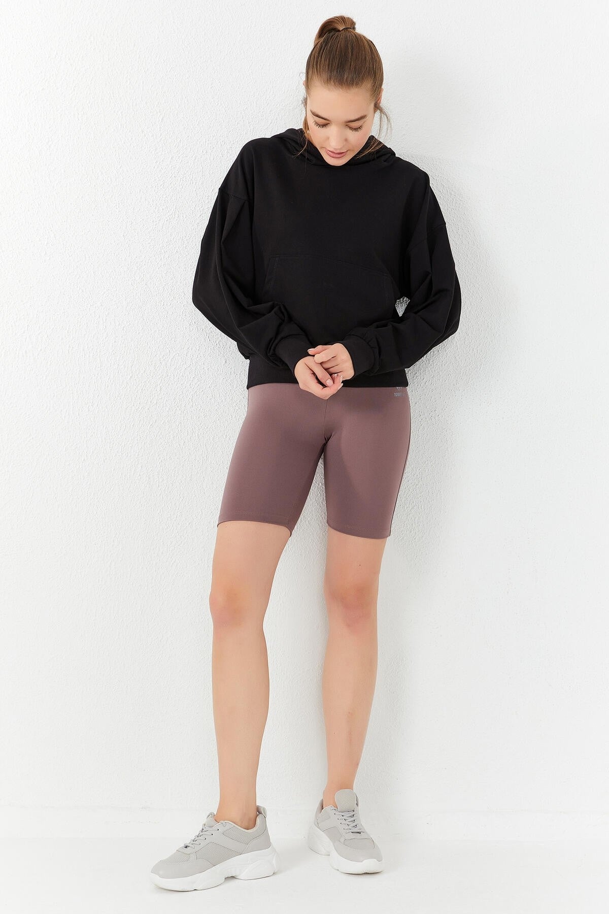Siyah Balon Kol Kapüşonlu Kadın Oversize Sweatshirt - 97156