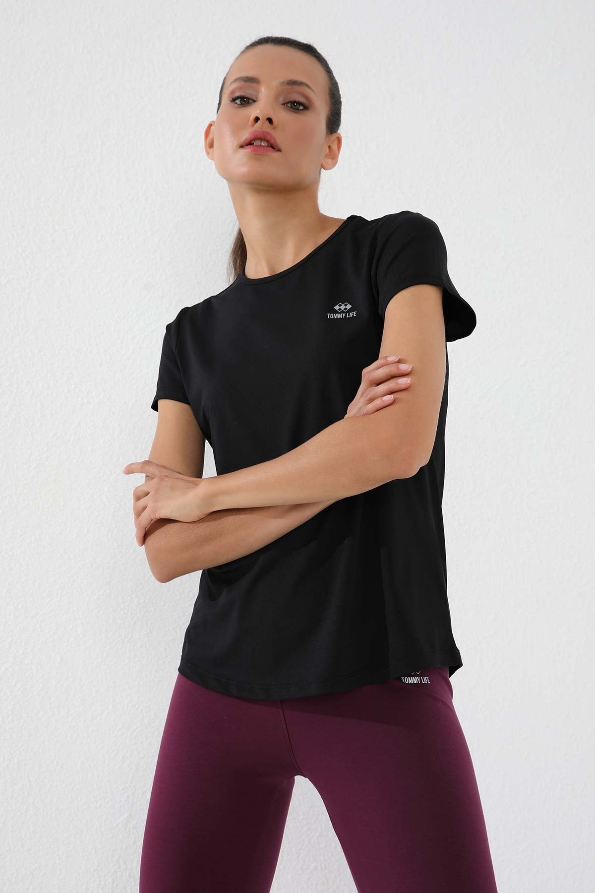 Siyah Basic Kısa Kol Standart Kalıp O Yaka Kadın T-Shirt - 97144