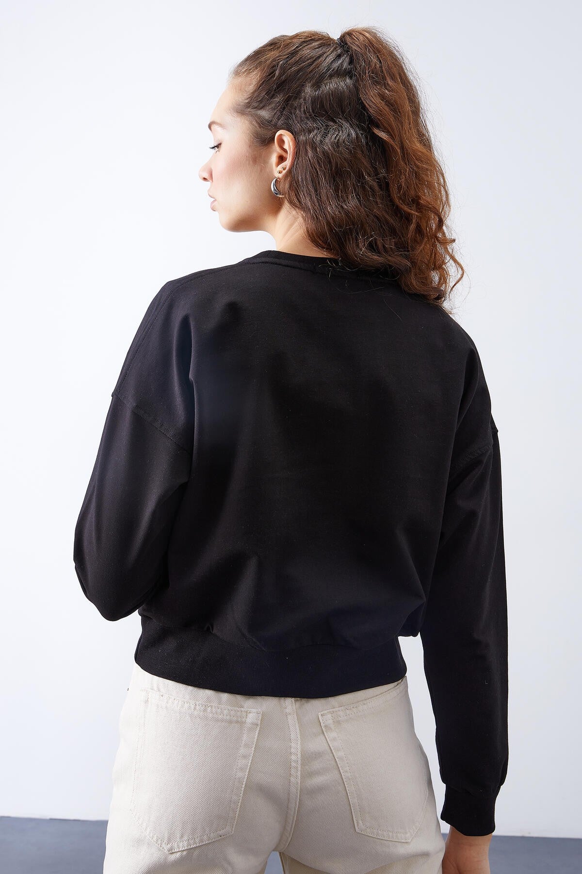 Siyah Basic Rahat Form O Yaka Kadın Sweatshirt - 97114