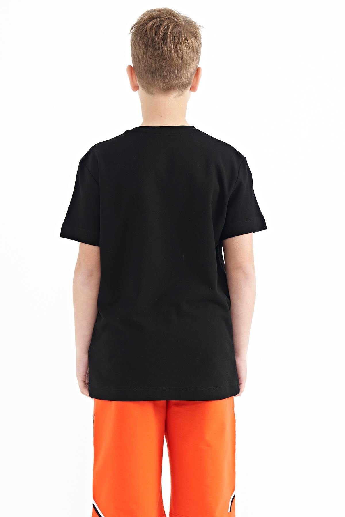 Siyah Baskı Detaylı O Yaka Standart Kalıp Erkek Çocuk T-Shirt - 11117