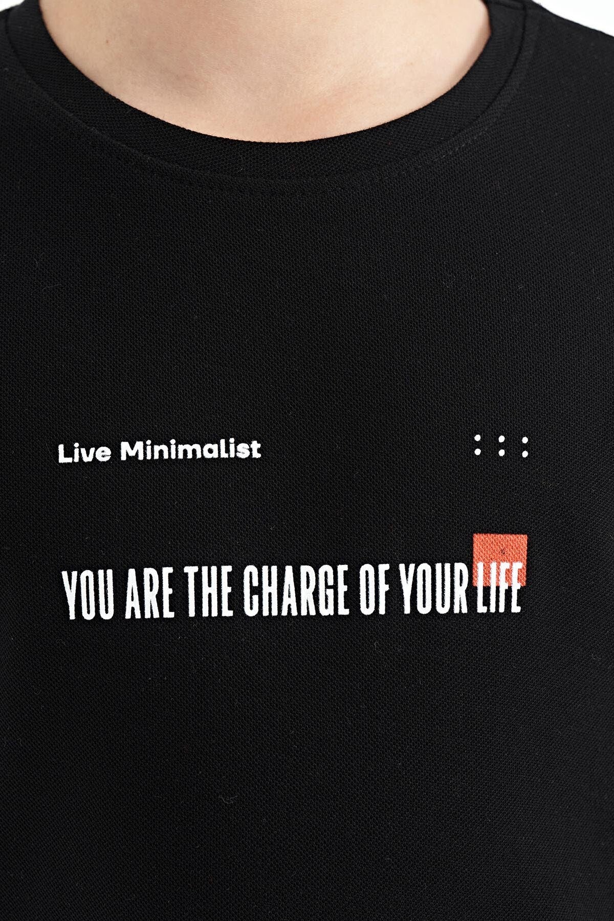 Siyah Baskı Detaylı O Yaka Standart Kalıp Erkek Çocuk T-Shirt - 11117