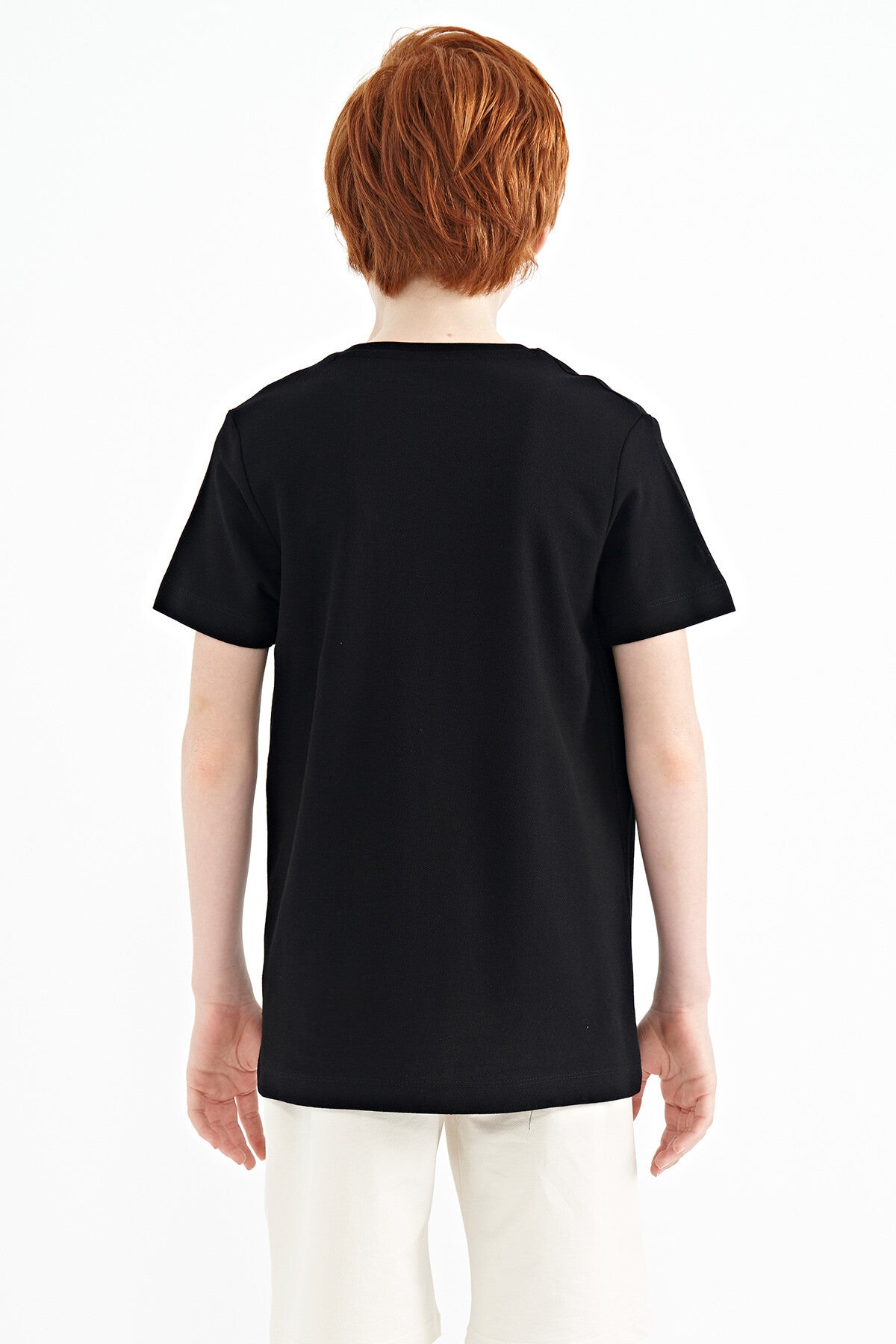 Siyah Baskı Detaylı O Yaka Standart Kalıp Erkek Çocuk T-Shirt - 11145